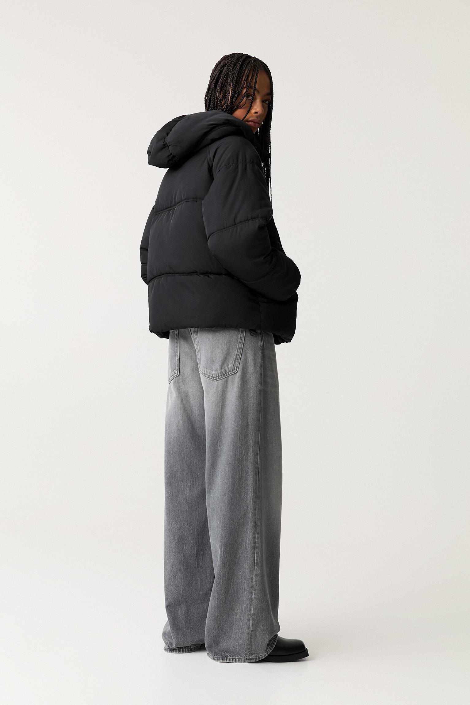 Puffer jacket with hood Product Image