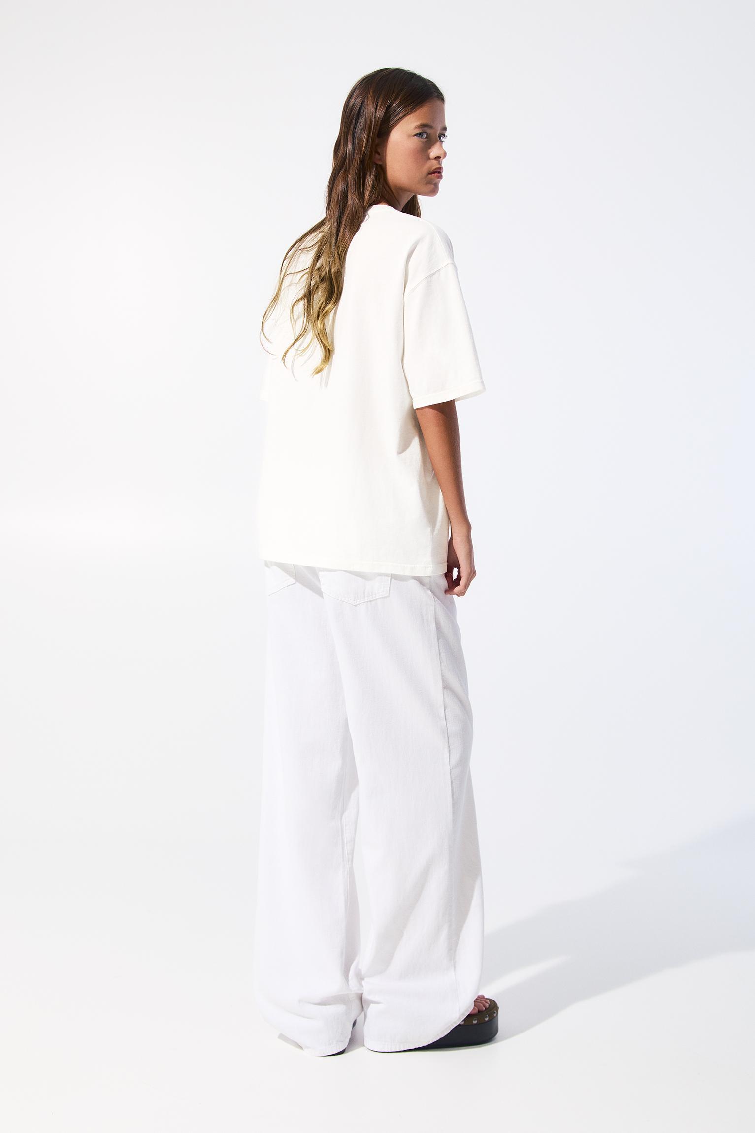 Floral T-shirt Product Image