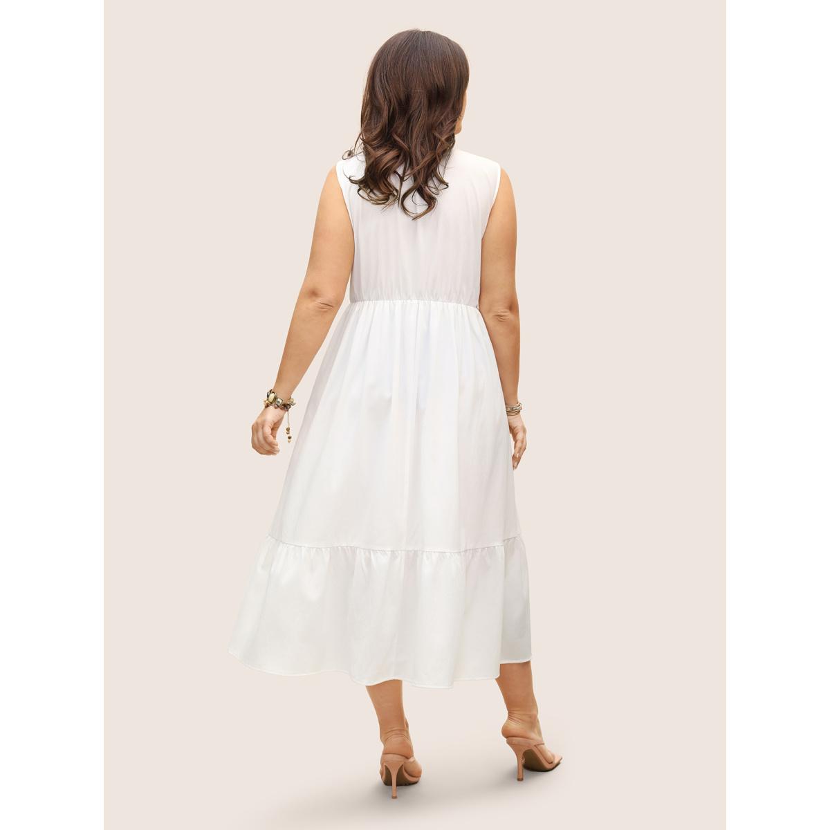 Plus Size Floral Embroidered Woven Ribbon Patchwork Dress Ivory Women Resort Woven ribbon&lace trim Round Neck Sleeveless Curvy BloomChic 30/6X Product Image