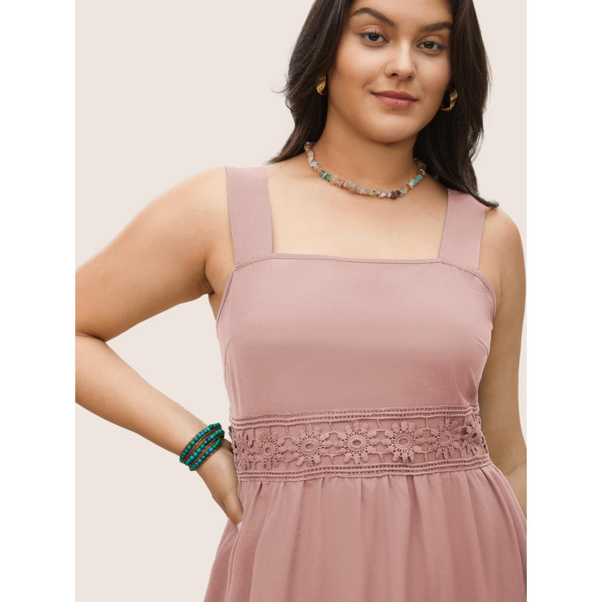 Plus Size Plain Elastic Waist Cut Out Lace Patchwork Dress Crepe Women Resort Non Non Sleeveless Curvy Midi Dress BloomChic 26/4X Product Image