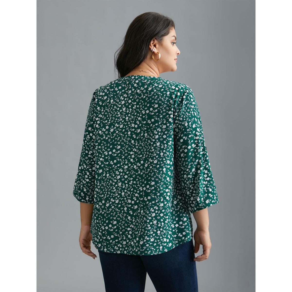 Plus Size DarkGreen Ditsy Floral Button Cuff Sleeve Pleated Blouse Women Elegant Long Sleeve Flat collar with V-notch Everyday Blouses BloomChic 18-20/2X Product Image