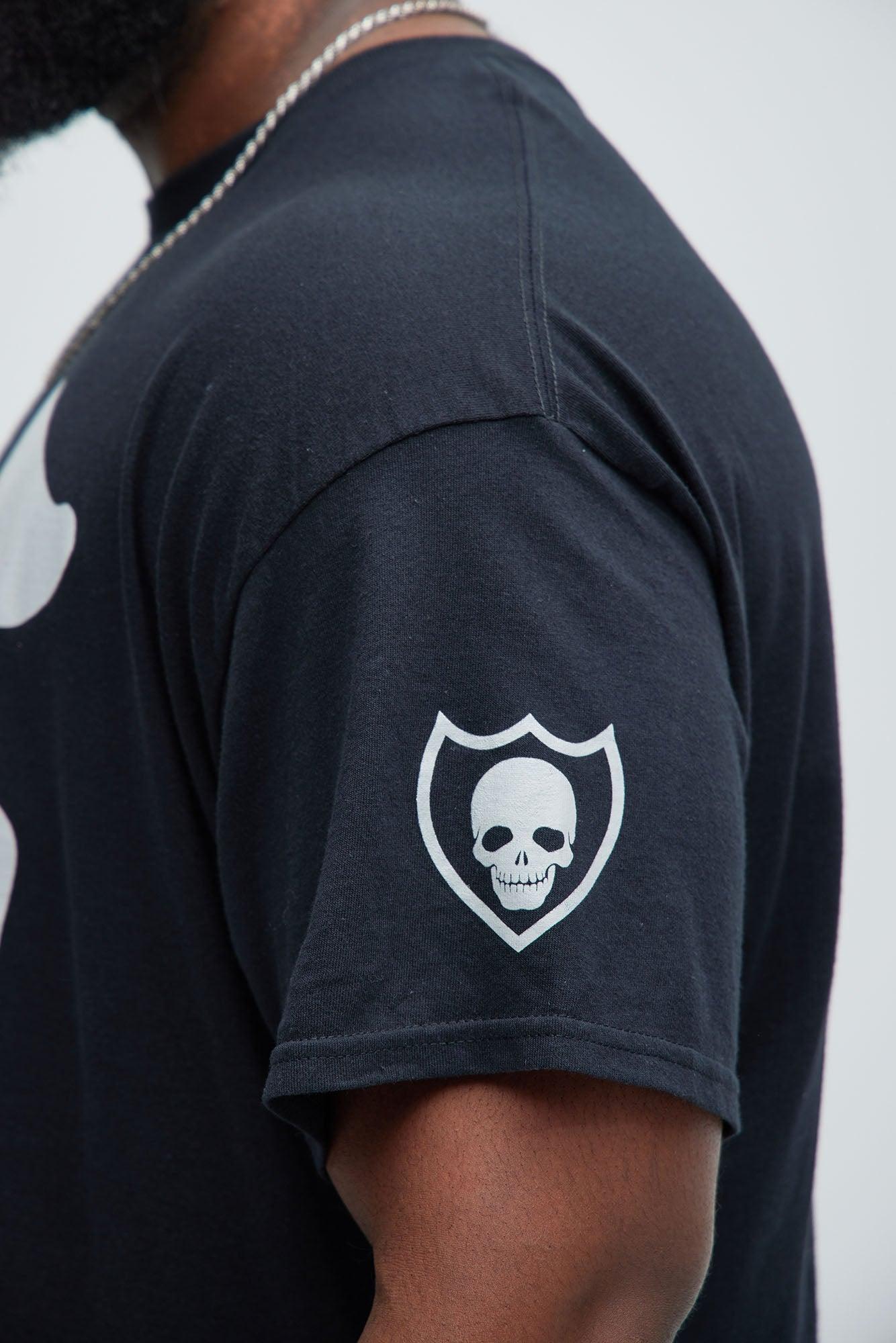 96 Globe Skull Short Sleeve Tee - Black Product Image