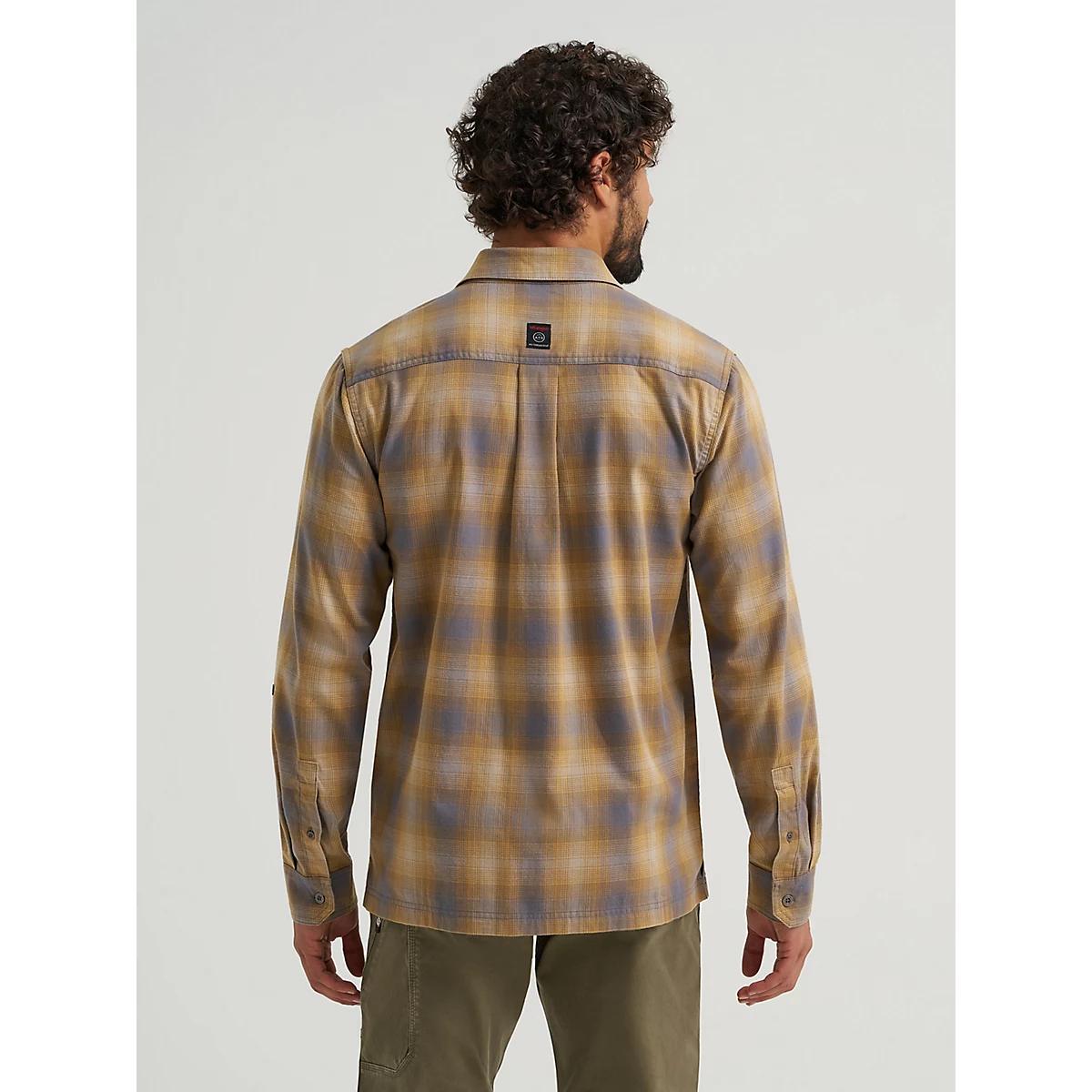Wrangler ATG™ Men's Adventure 365 Shirt in Ragdoll Poppy Product Image