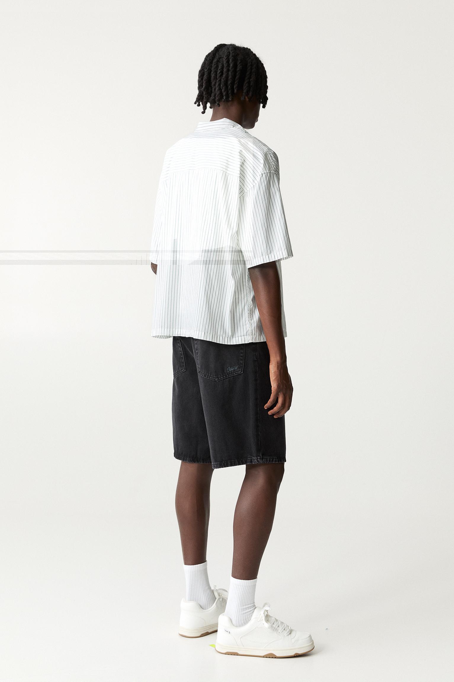 Baggy denim Bermuda shorts Product Image