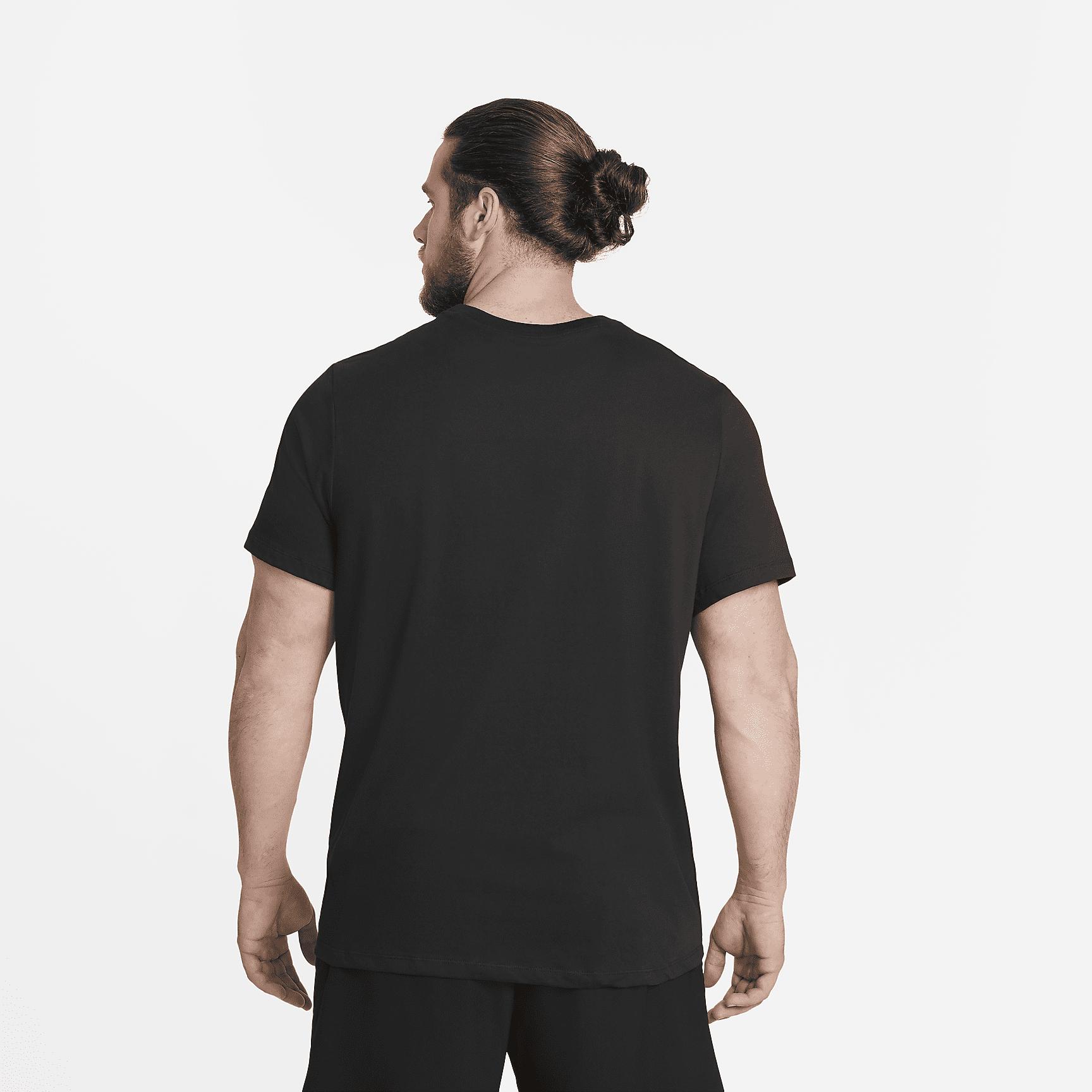 Nike Dri-FIT Men's Fitness T-Shirt Product Image
