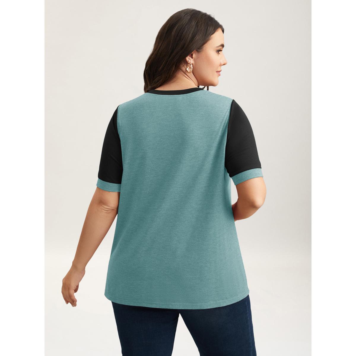 Plus Size Stretchy Scalloped Lace Color Contrast T-Shirt Cerulean Women Elegant Contrast Round Neck Everyday T-shirts BloomChic 10/M Product Image