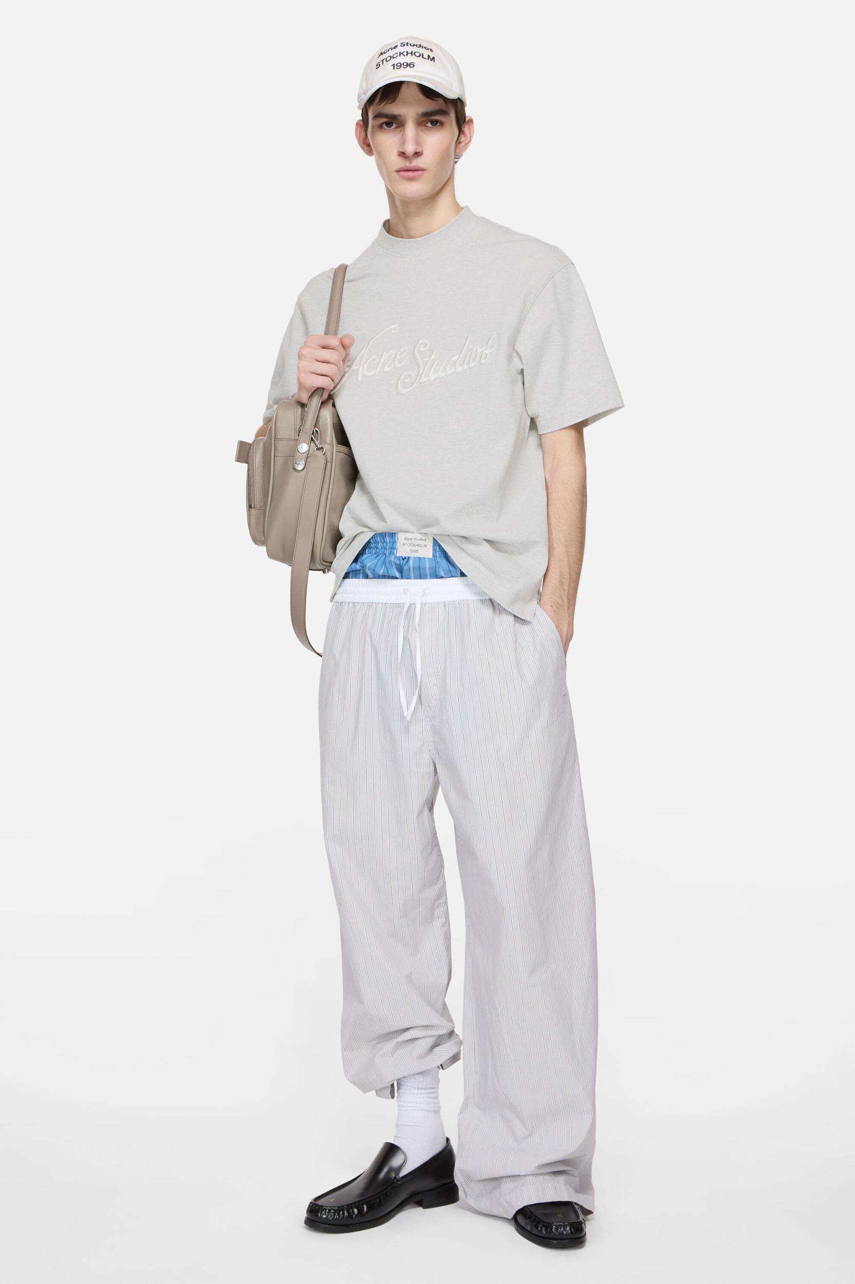 Logo t-shirt - Relaxed fit Product Image