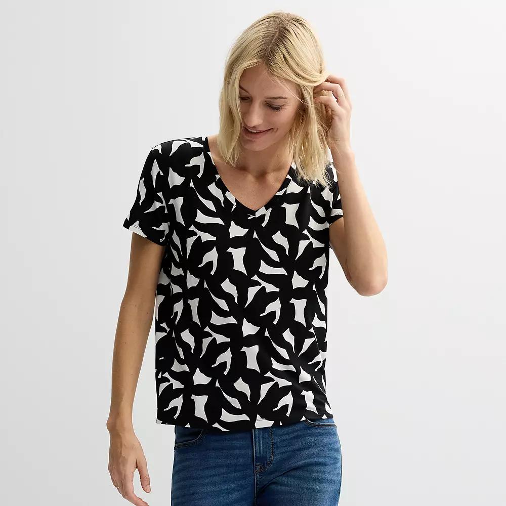 Women's Nine West Essential V-Neck T-Shirt, Size: XL, Black Bold Leaf Product Image