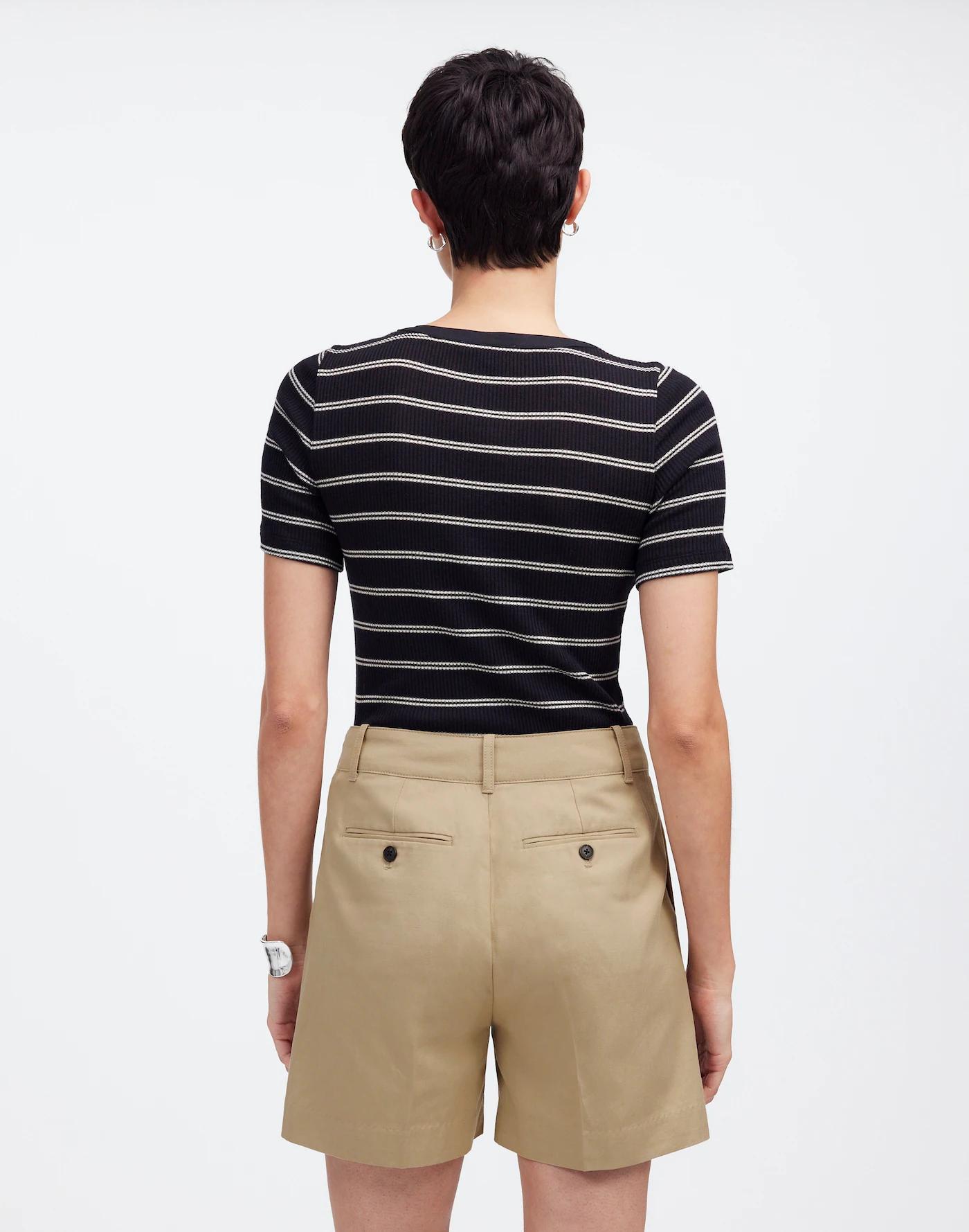 The Drapey Twill Pleated Short Product Image