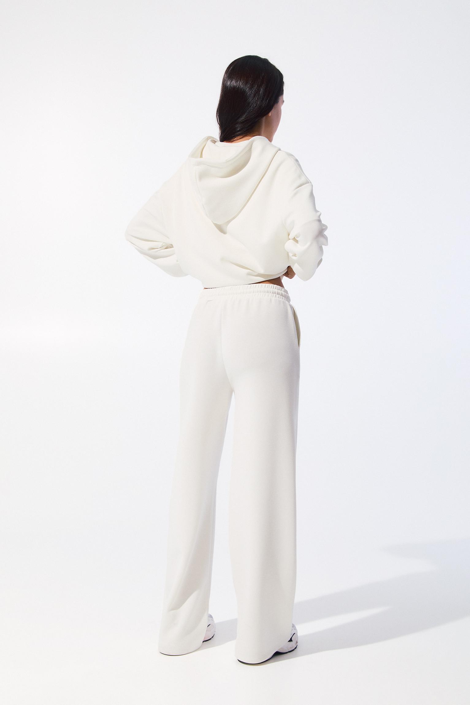 Soft touch wide-leg pants Product Image