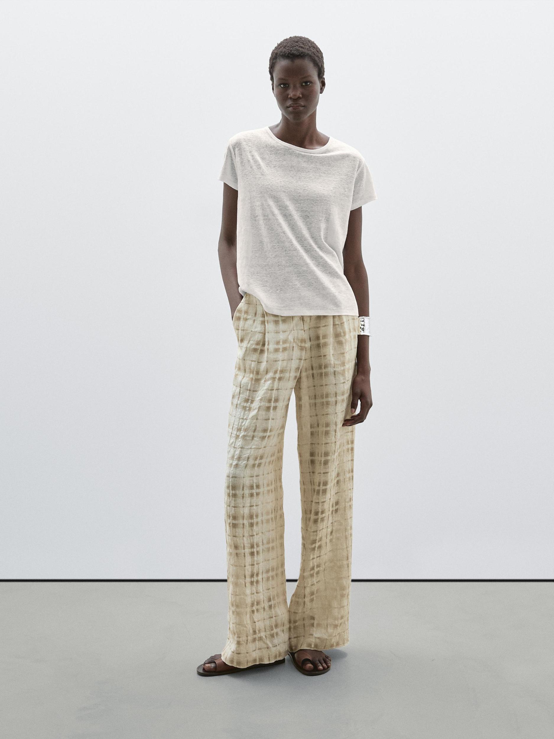 100% linen short sleeve T-shirt Product Image