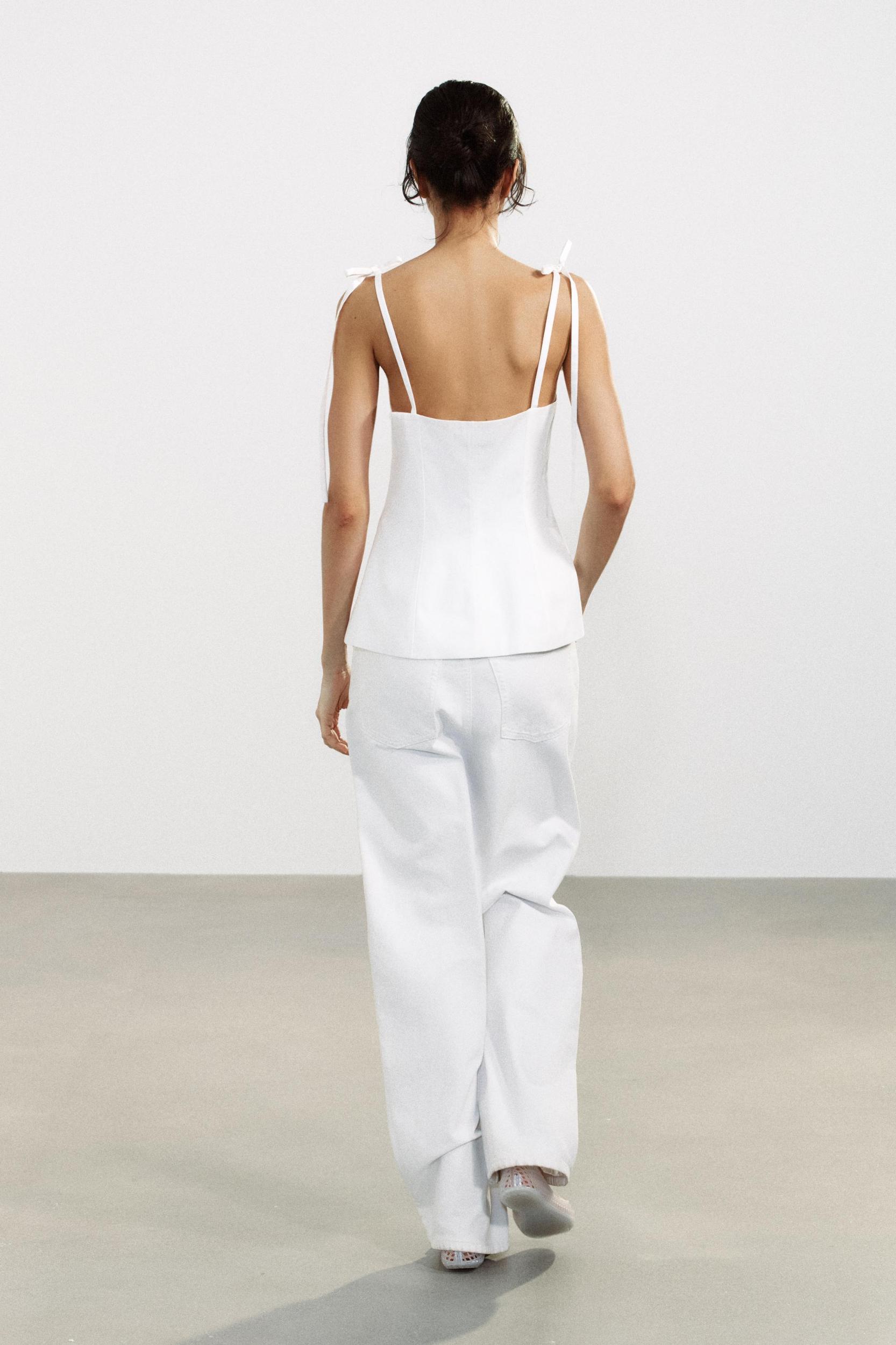 FITTED TIE TOP Product Image