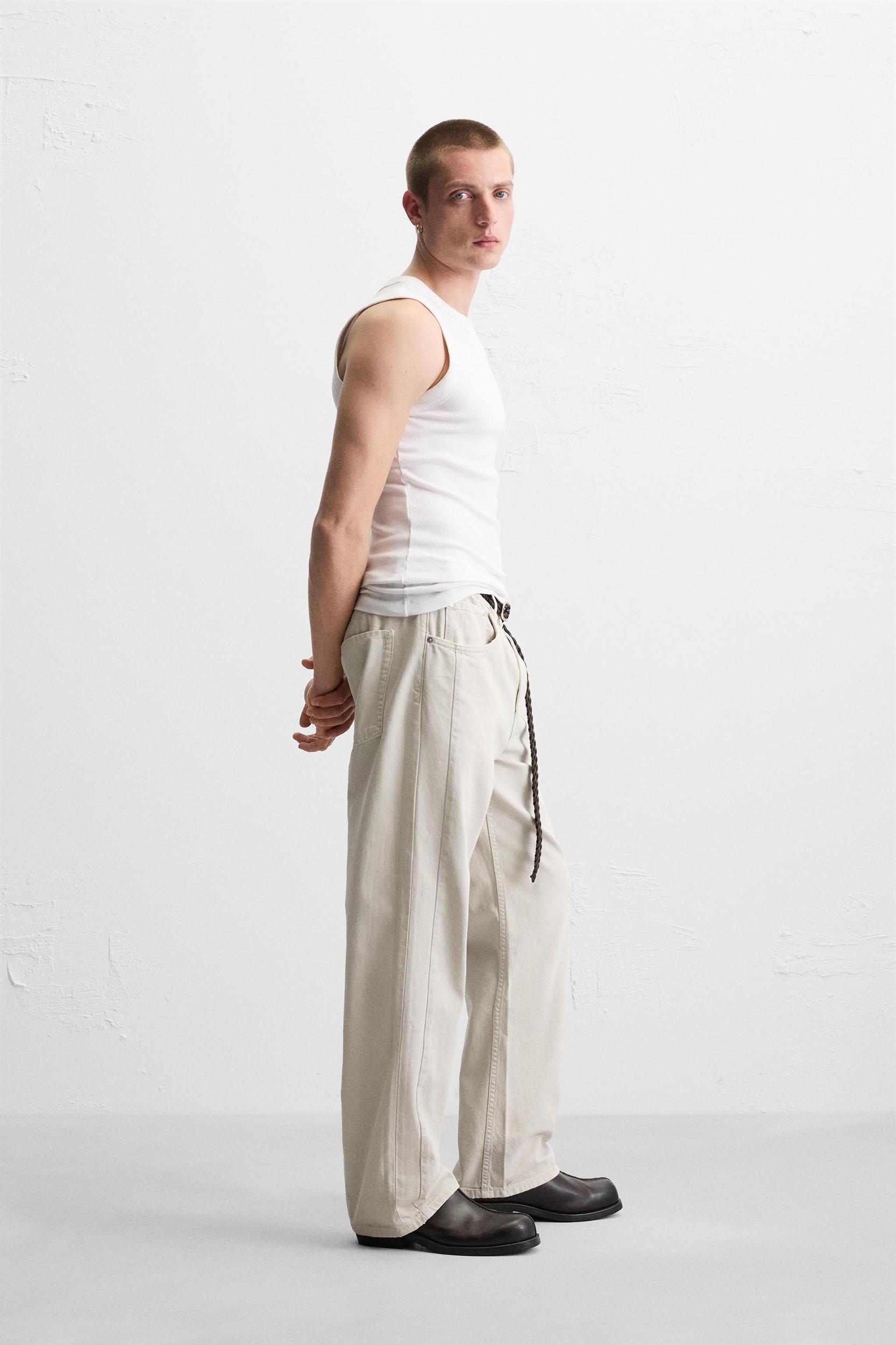 RELAXED STRAIGHT FIT JEANS Product Image