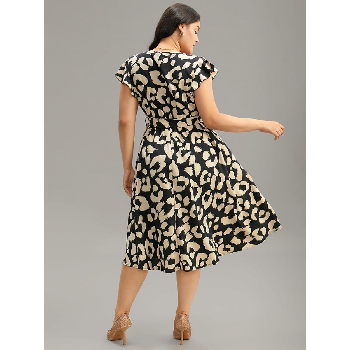 Plus Size Graphic Print Keyhole Pocket Belted Flutter Trim Dress Black Women Office Belted Round Neck Sleeveless Curvy Midi Dress BloomChic 14-16/1X Product Image