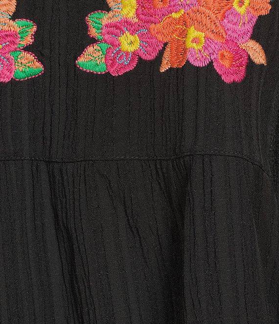 Calessa Petite Size Embroidered Split V-Neck Cap Sleeve Tunic Product Image