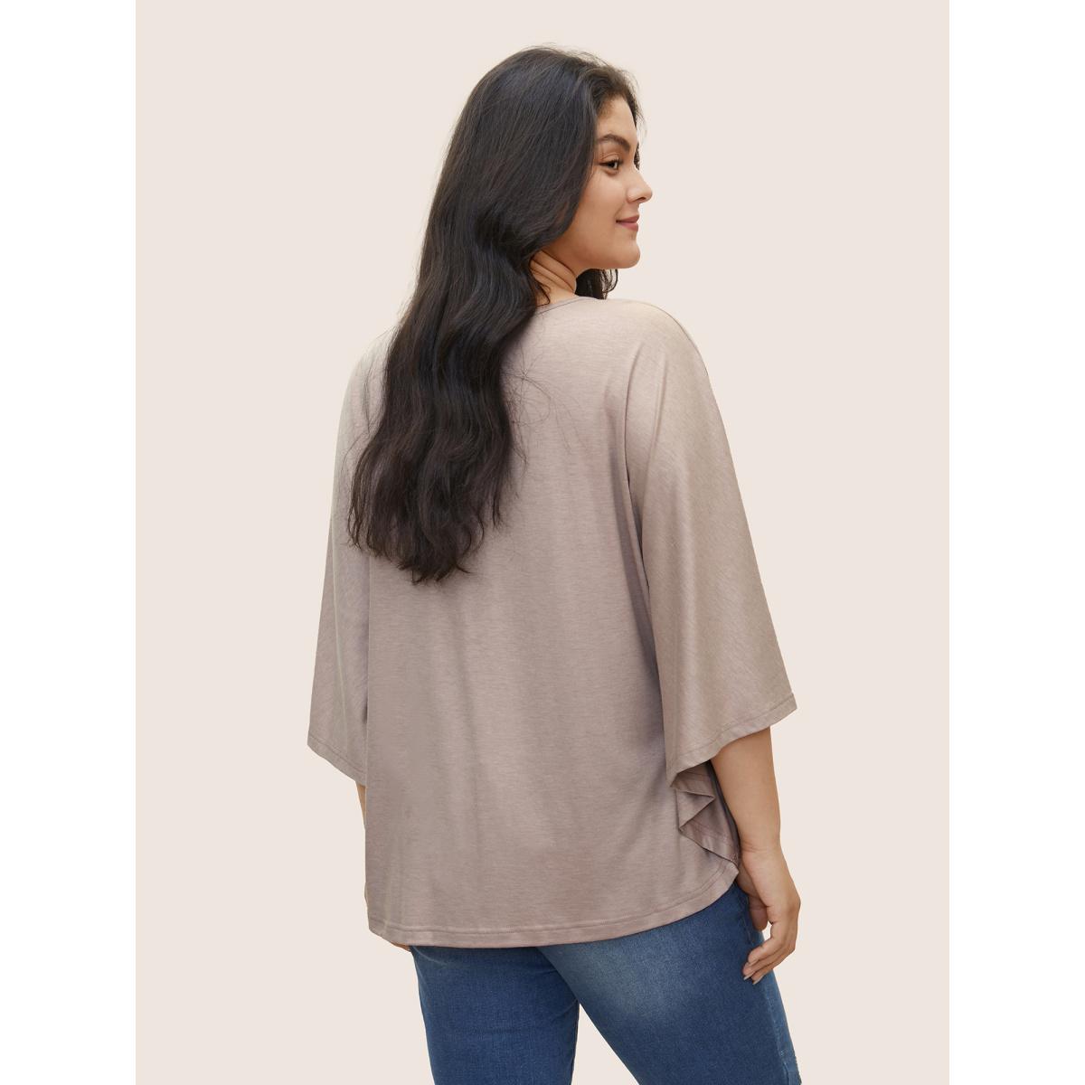 Plus Size Feather Print Batwing Sleeve T-shirt Champagne Women Casual Non Feather Round Neck Everyday T-shirts BloomChic 14-16/1X Product Image