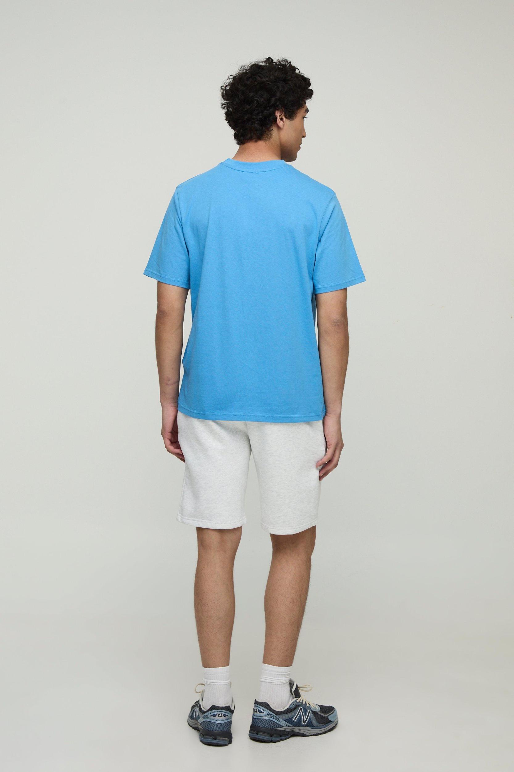 Regular Fit Basic Crew Neck T-shirt | boohooMAN USA Product Image