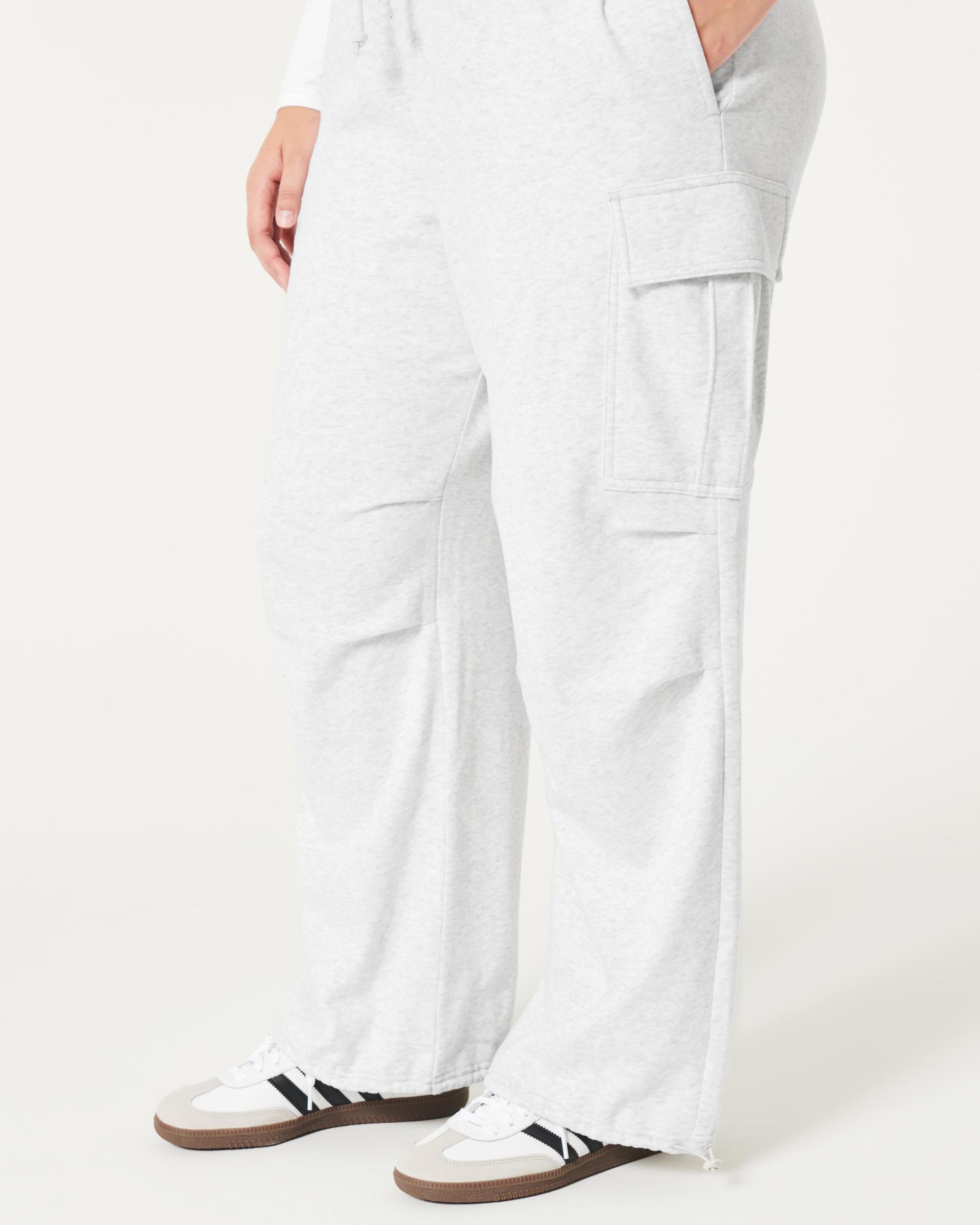 Hollister Feel Good Fleece Parachute Cargo Pants Product Image