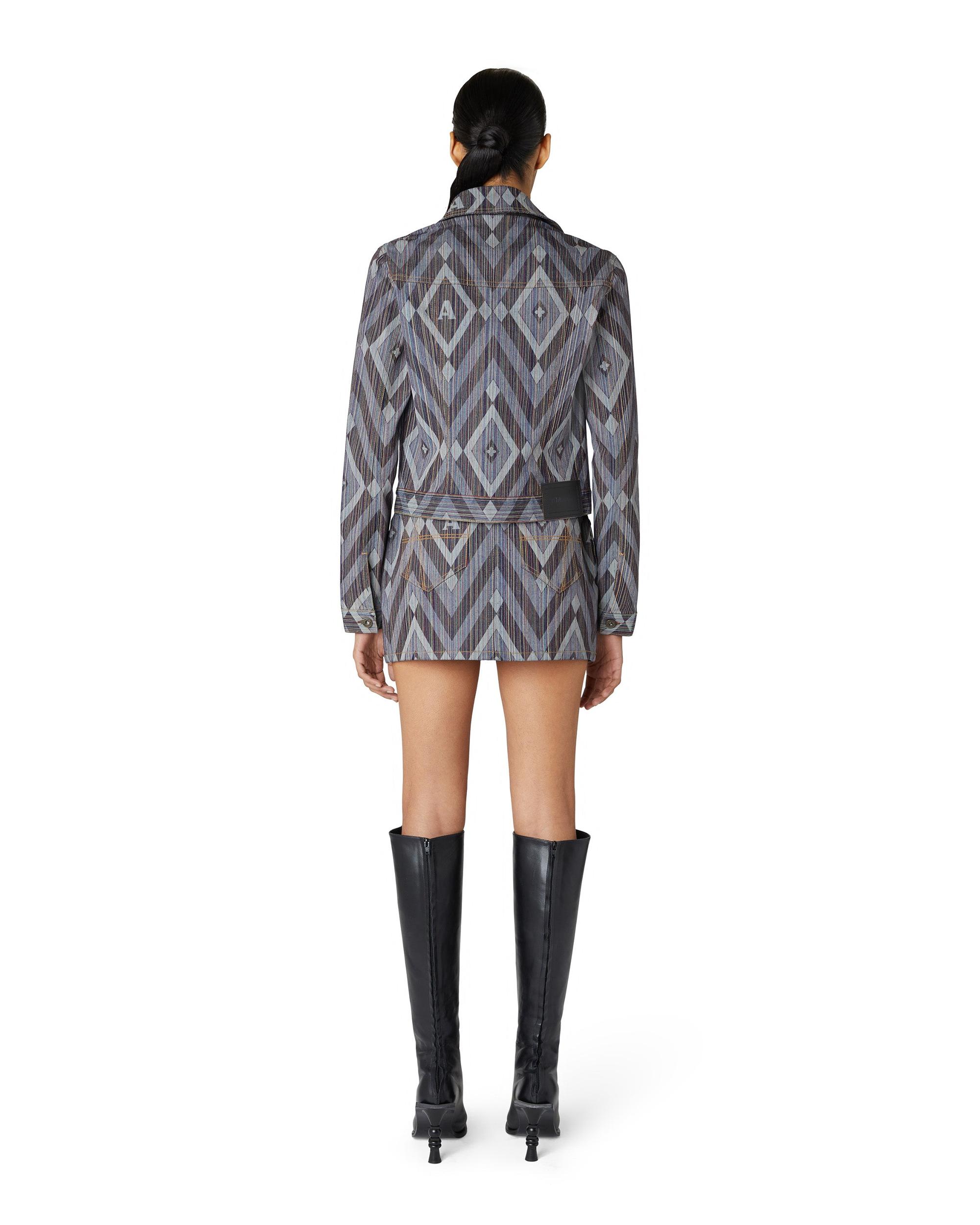 Signature Fitted Jacket Female Product Image