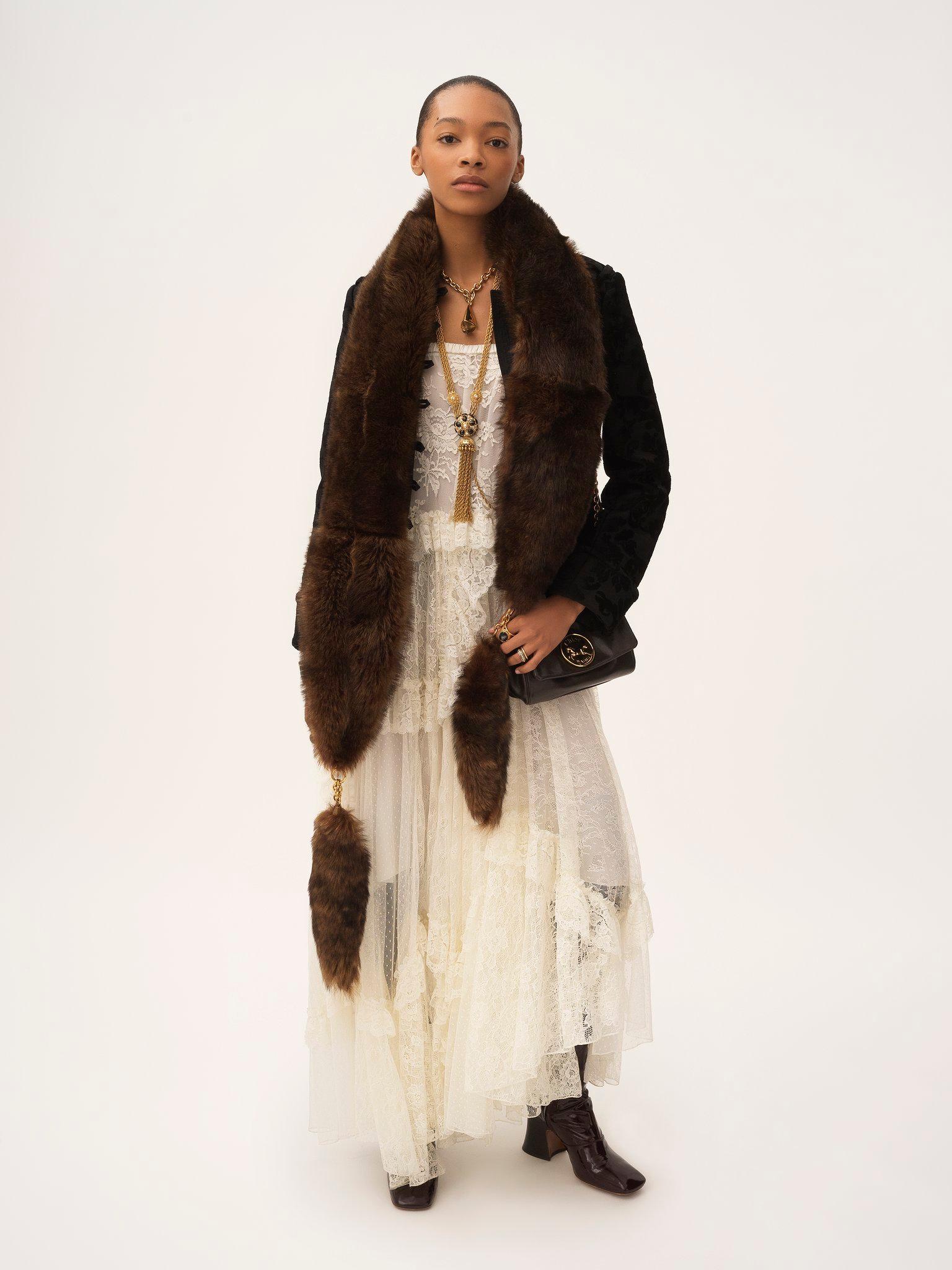 Fitted jacket in floral velvet Product Image