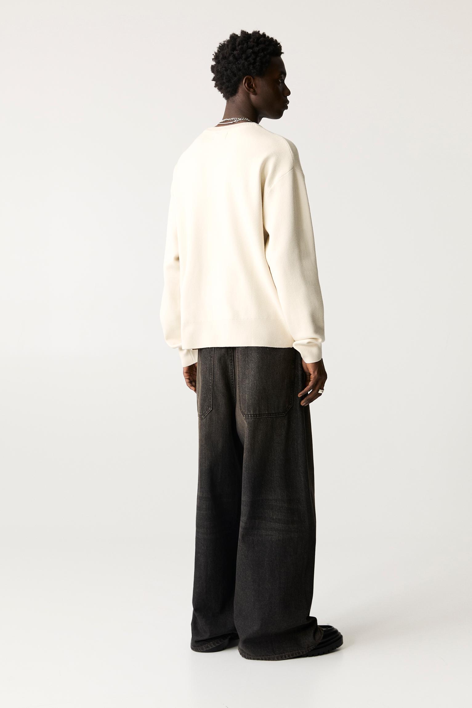 Basic soft sweater Product Image