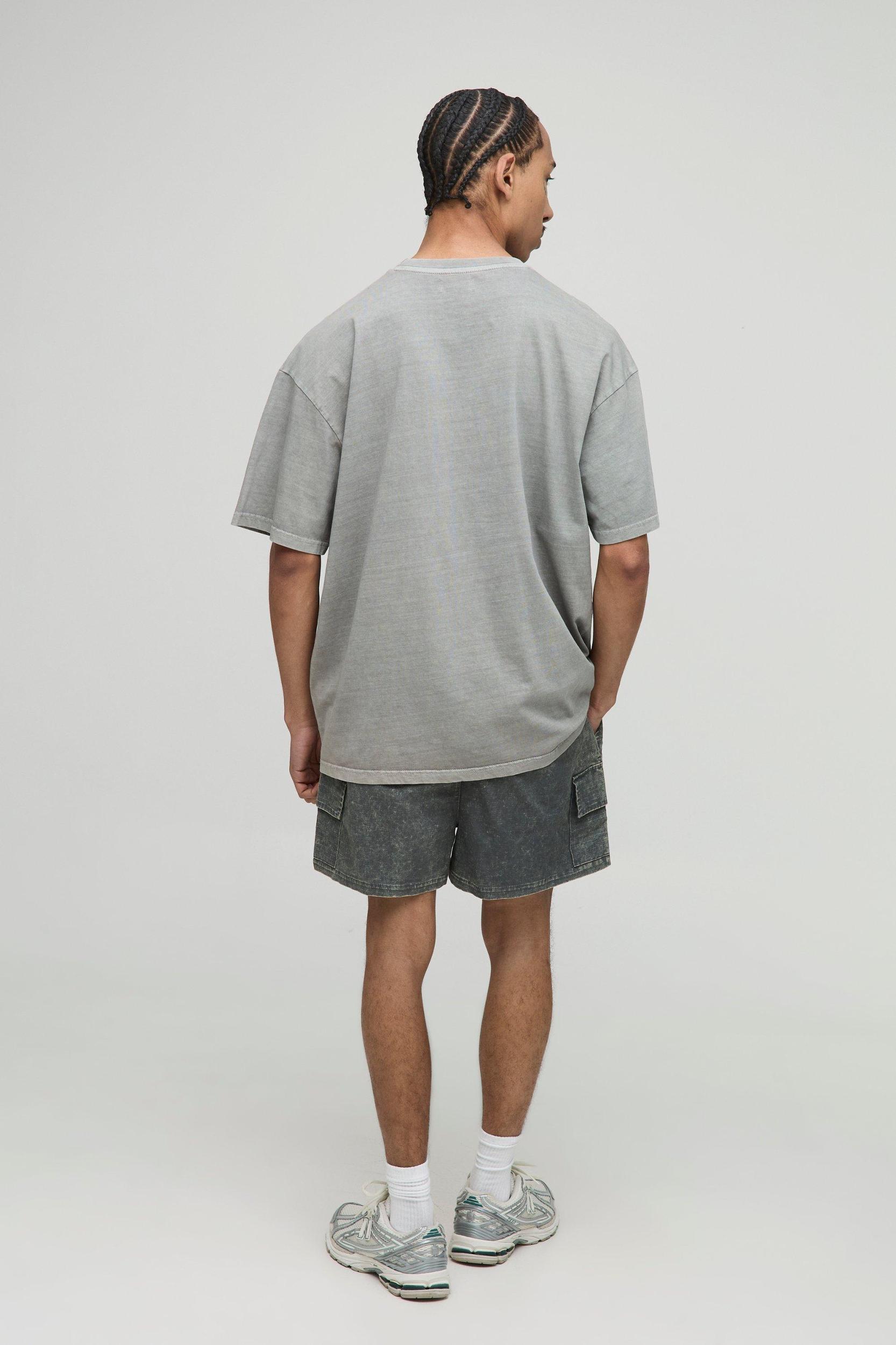 Elasticated Waist Relaxed Fit Washed Ripstop Cargo Shorts | boohooMAN USA Product Image