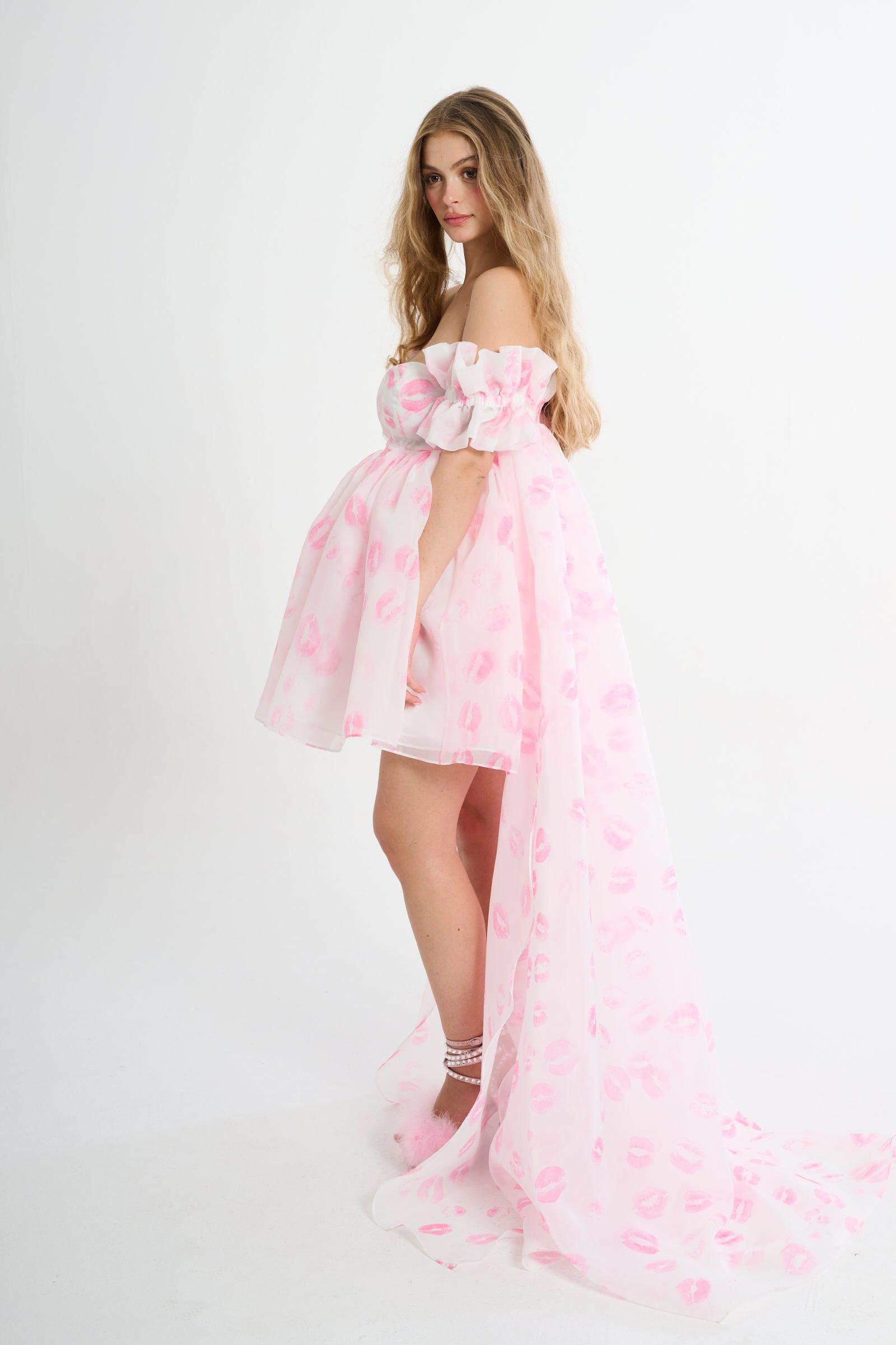 Kiss on the Lips Runway Puff Dress Product Image