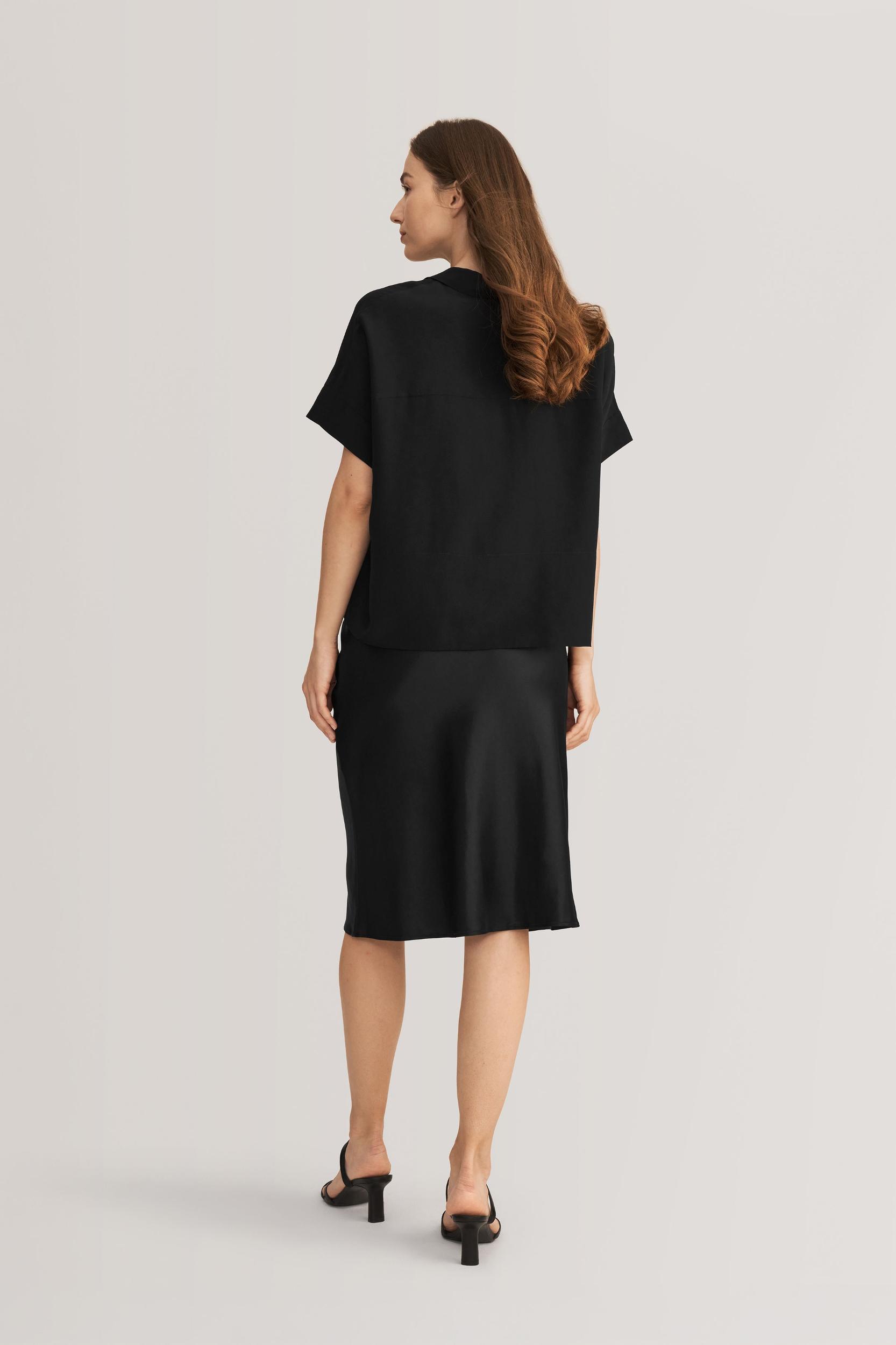 Casual Short Sleeves Loose Silk T-Shirt Product Image