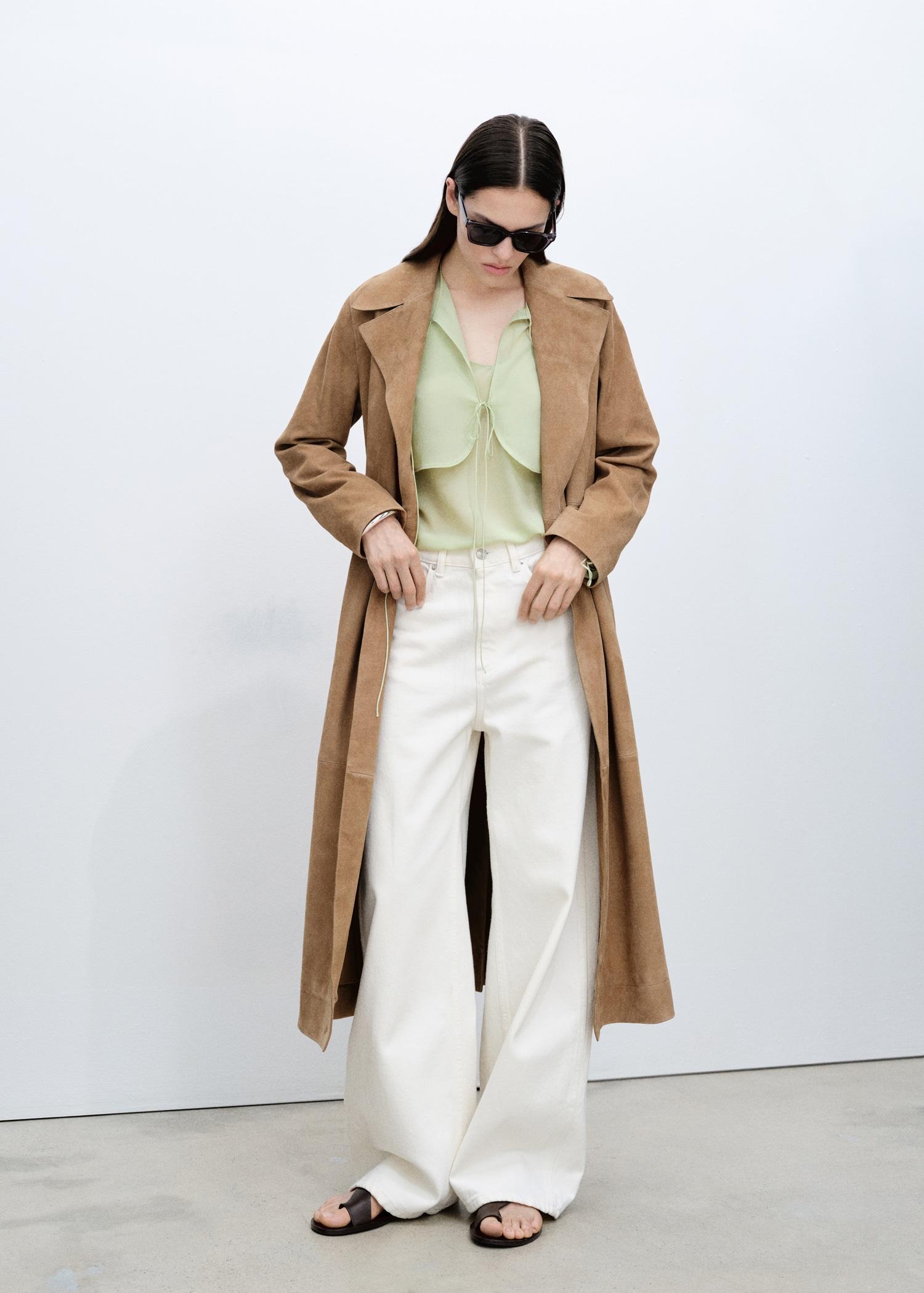 High-rise balloon jeans - Women | MANGO USA Product Image