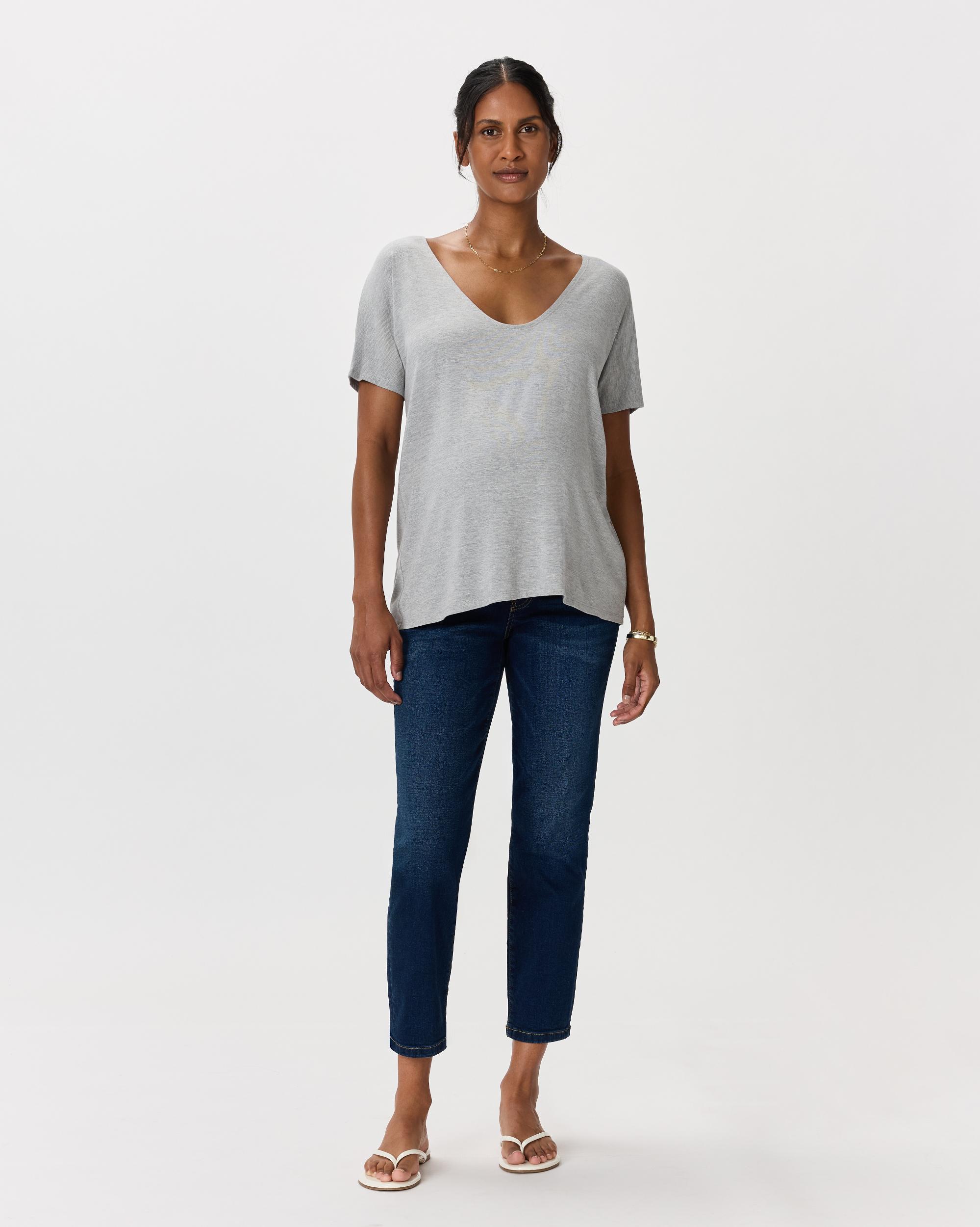 Quince | Women's Bamboo Jersey Maternity Soft V-Neck T-Shirt Product Image