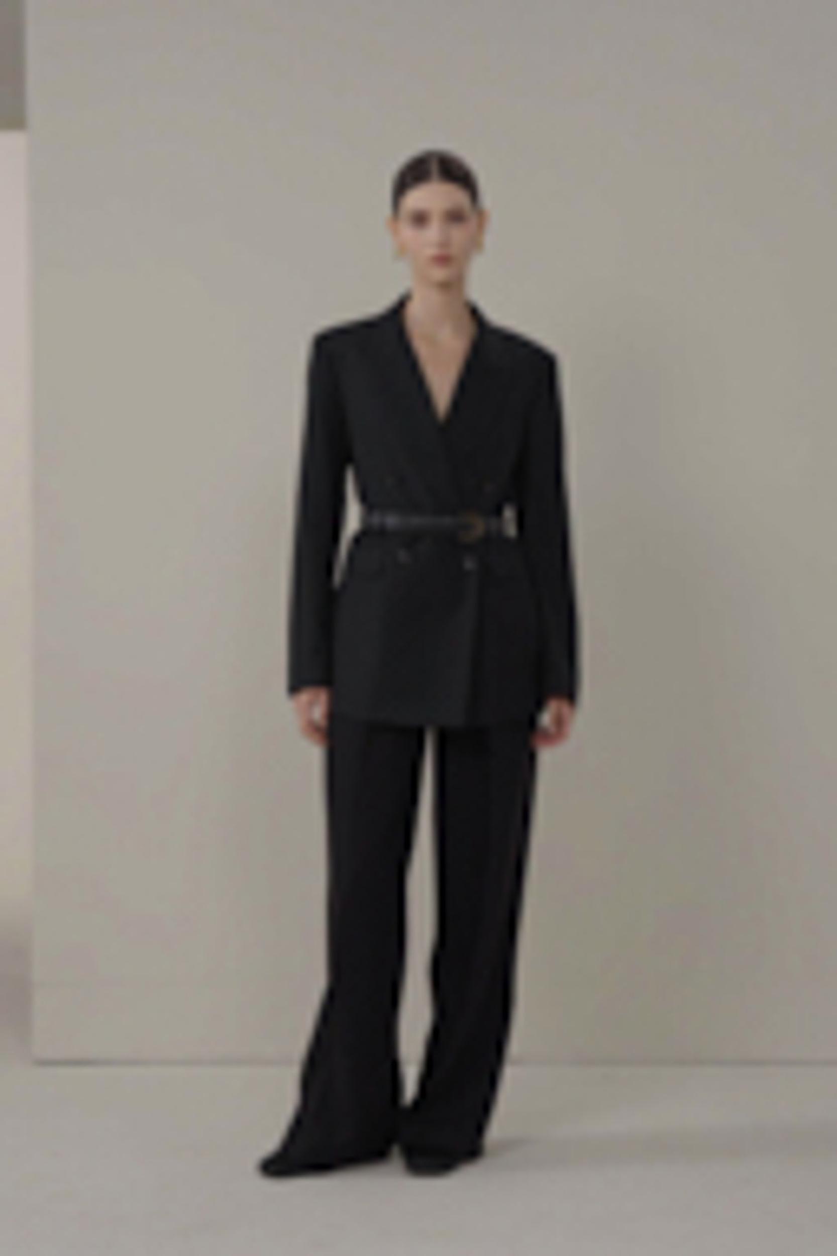 Gold Buckle Leather Belt Product Image