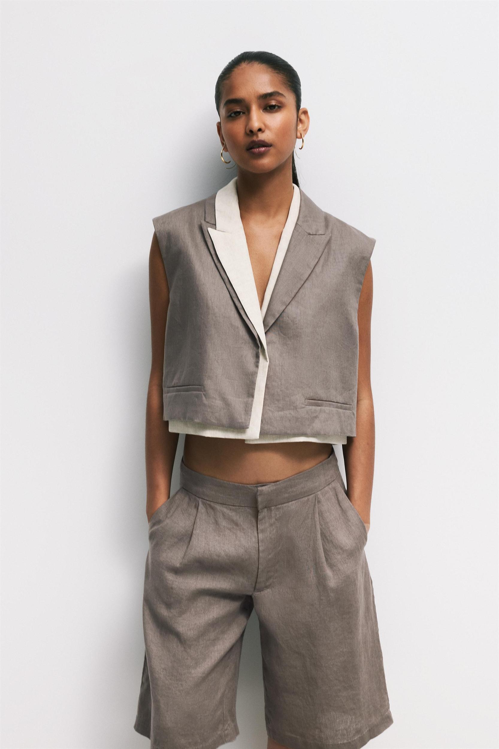 100% linen Bermuda shorts Product Image