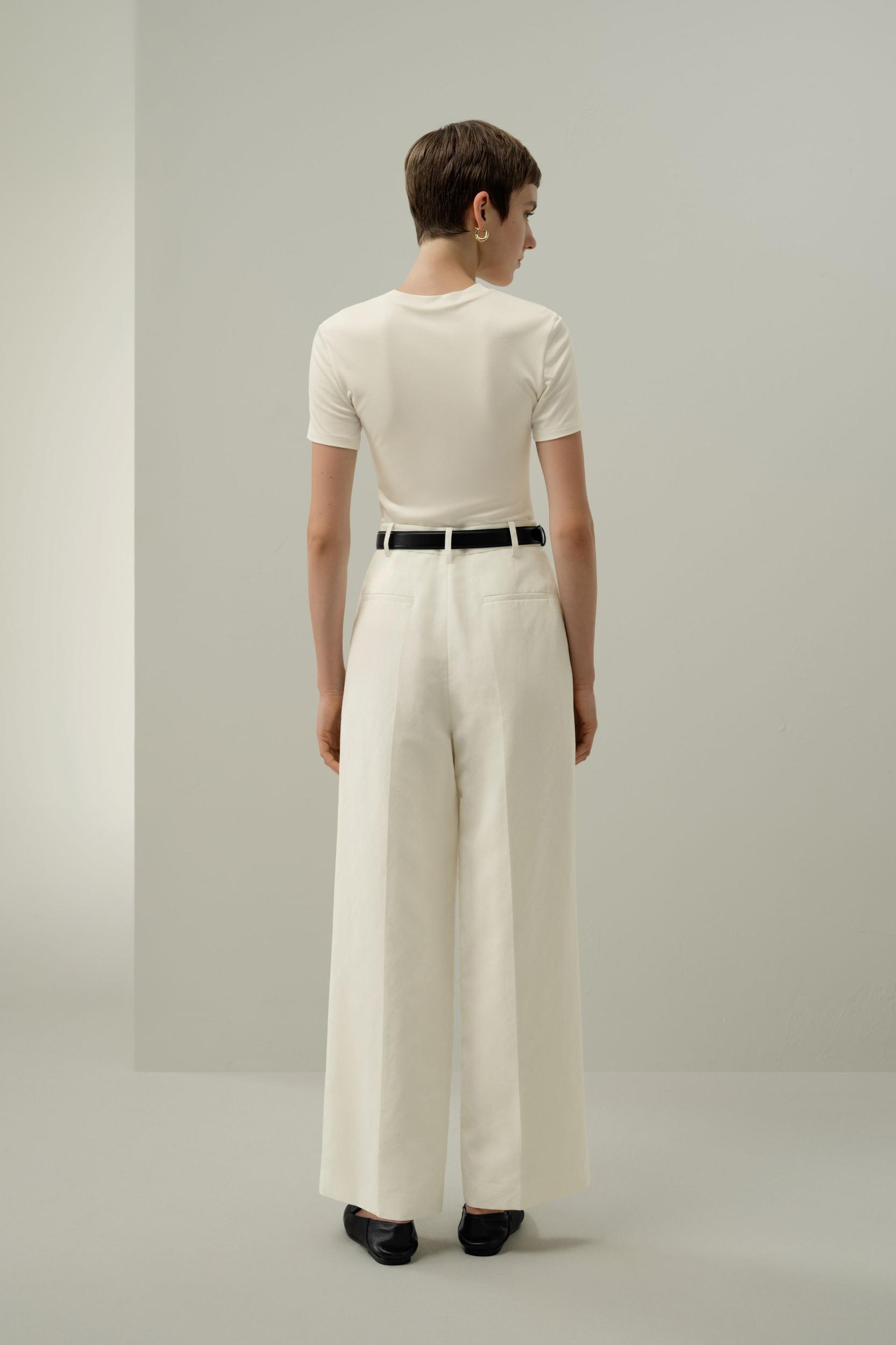 Gold Buckle Leather Belt Product Image