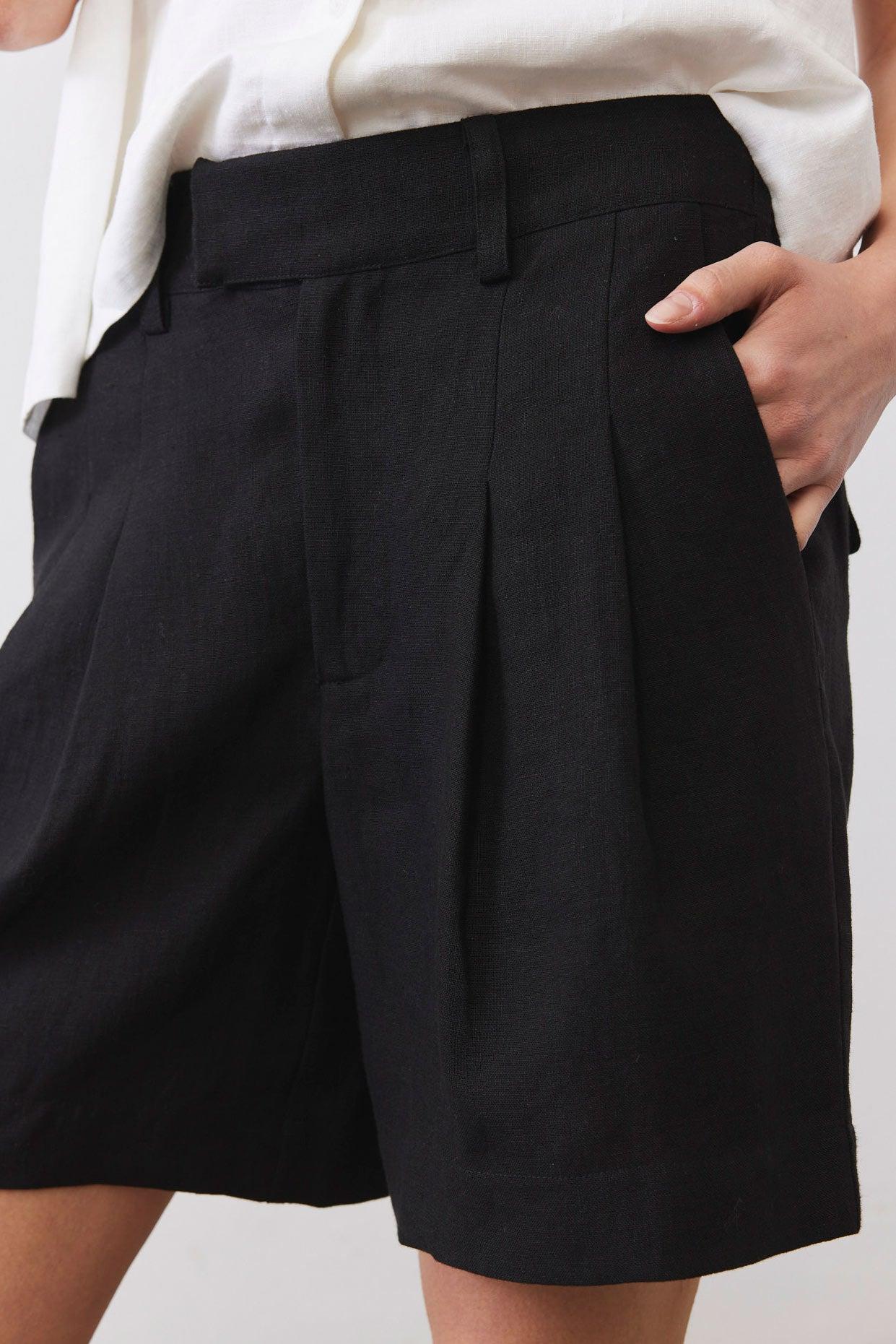 The Pleated Bermuda Shorts Product Image