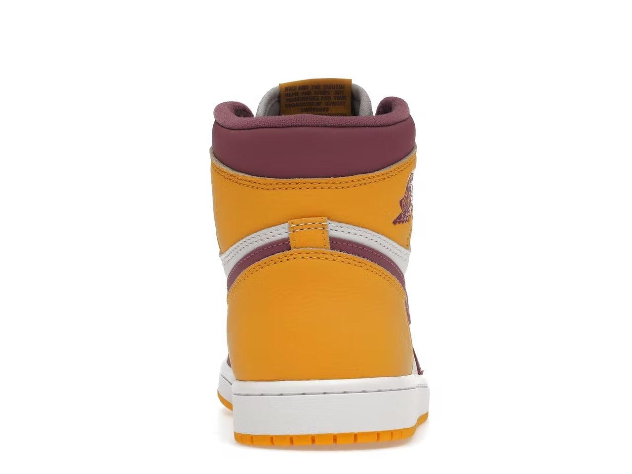 Air Jordan Retro 1 "Brotherhood" Male Product Image