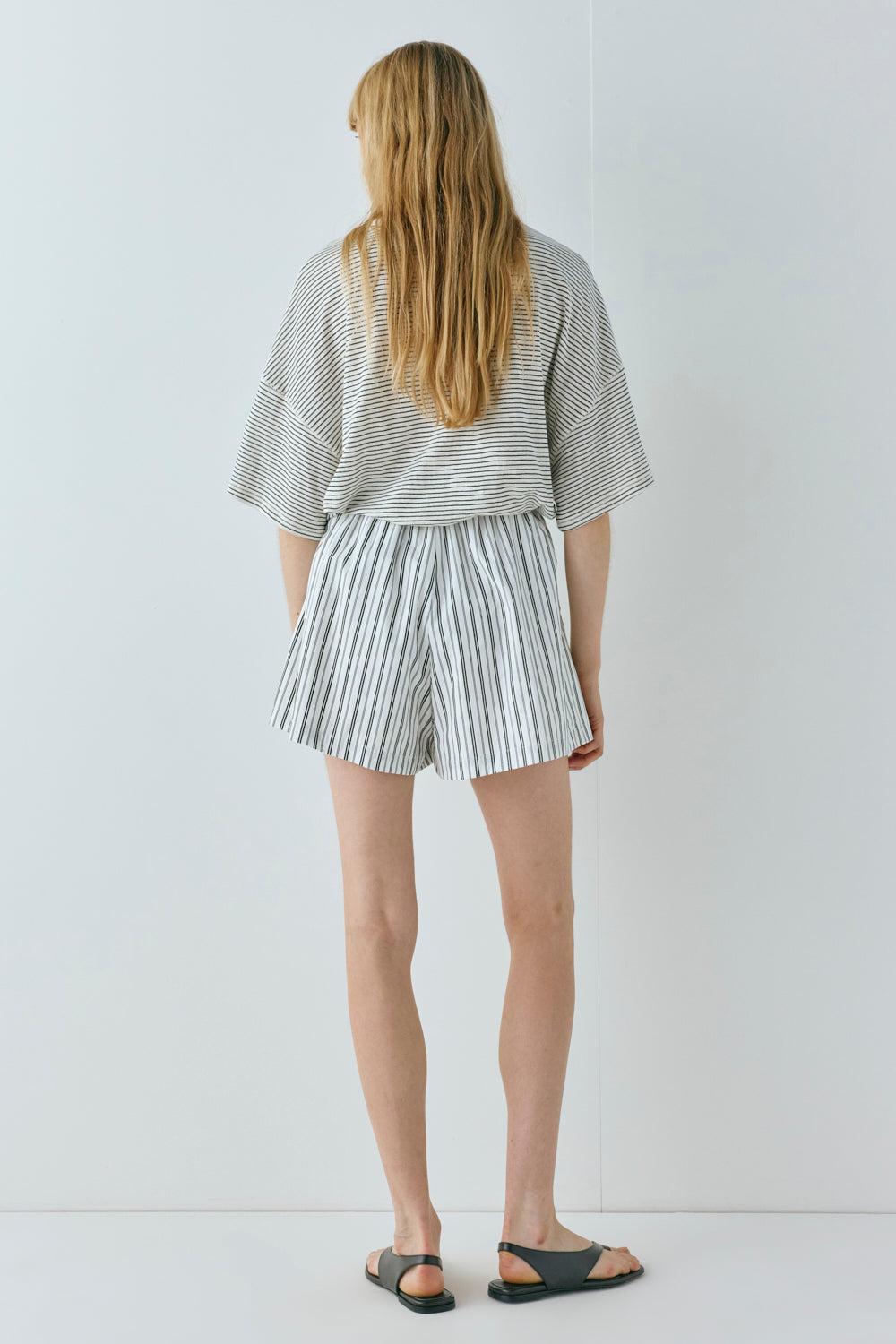 Annika Shorts Black Stripe Product Image