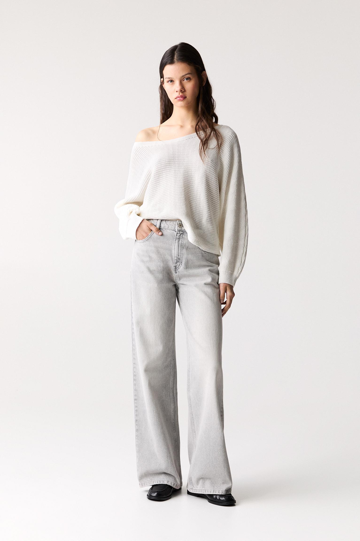 Asymmetric sweater Product Image