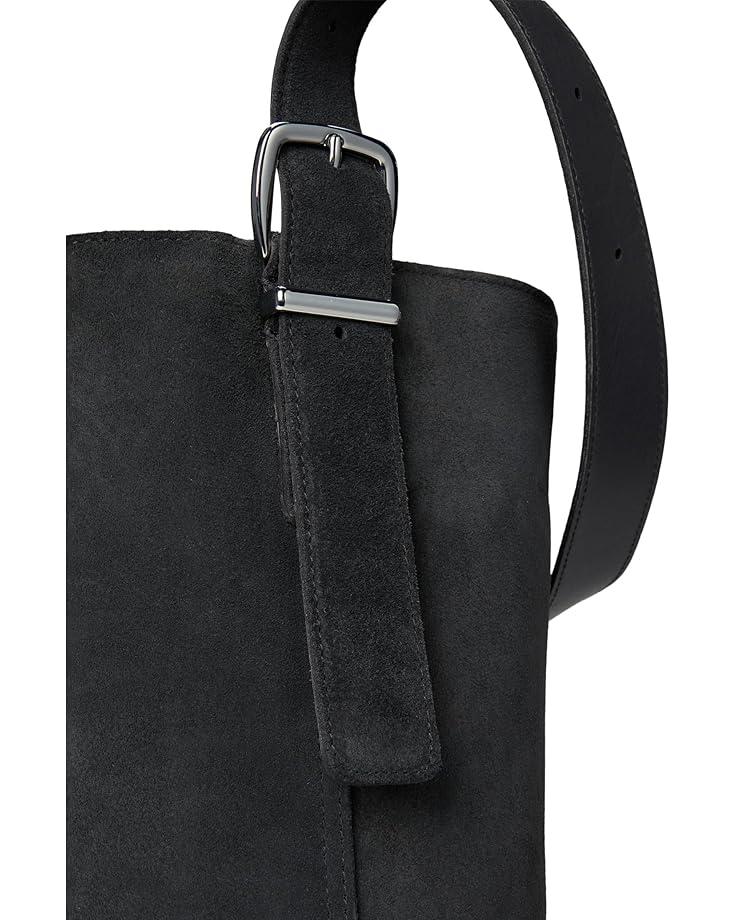 The Essential Bucket Tote in Leather Product Image