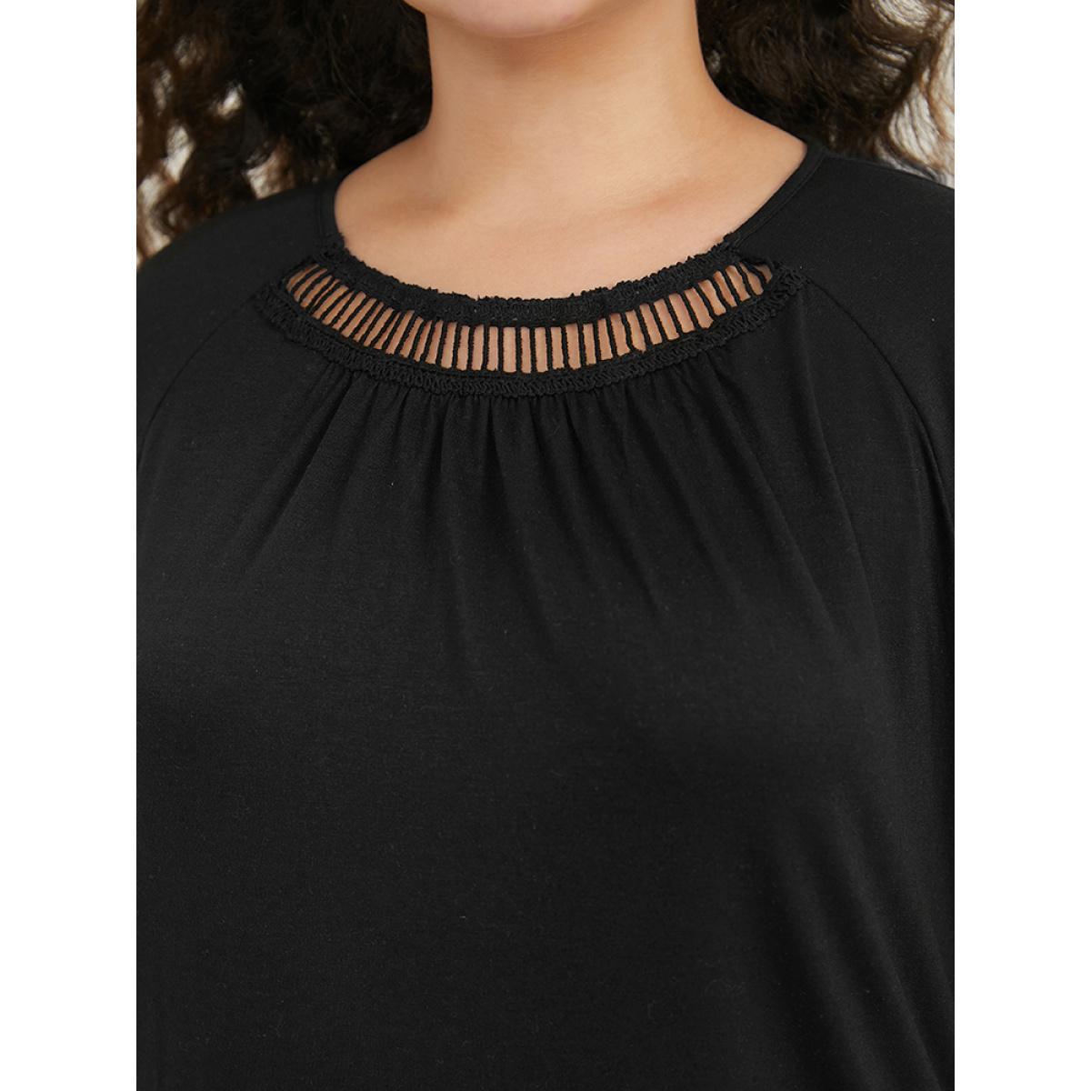Plus Size Plain Keyhole Raglan Sleeve T-shirt Black Women Elegant Plain Plain Round Neck Festival-Halloween T-shirts BloomChic 26/4X Product Image