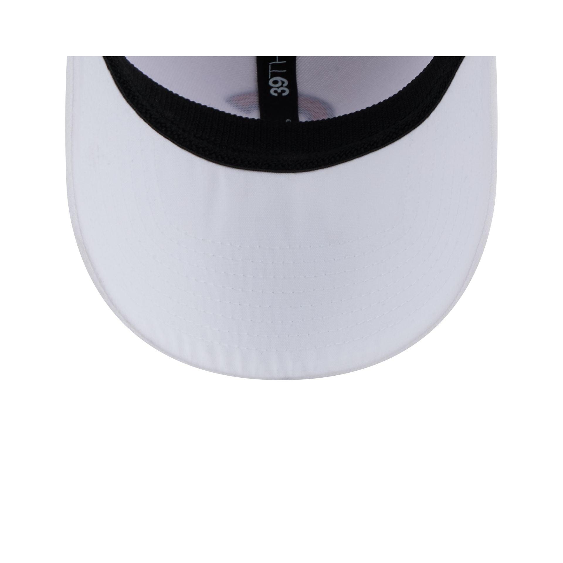 Chicago Cubs Optic White 39THIRTY Stretch Fit Hat Male Product Image