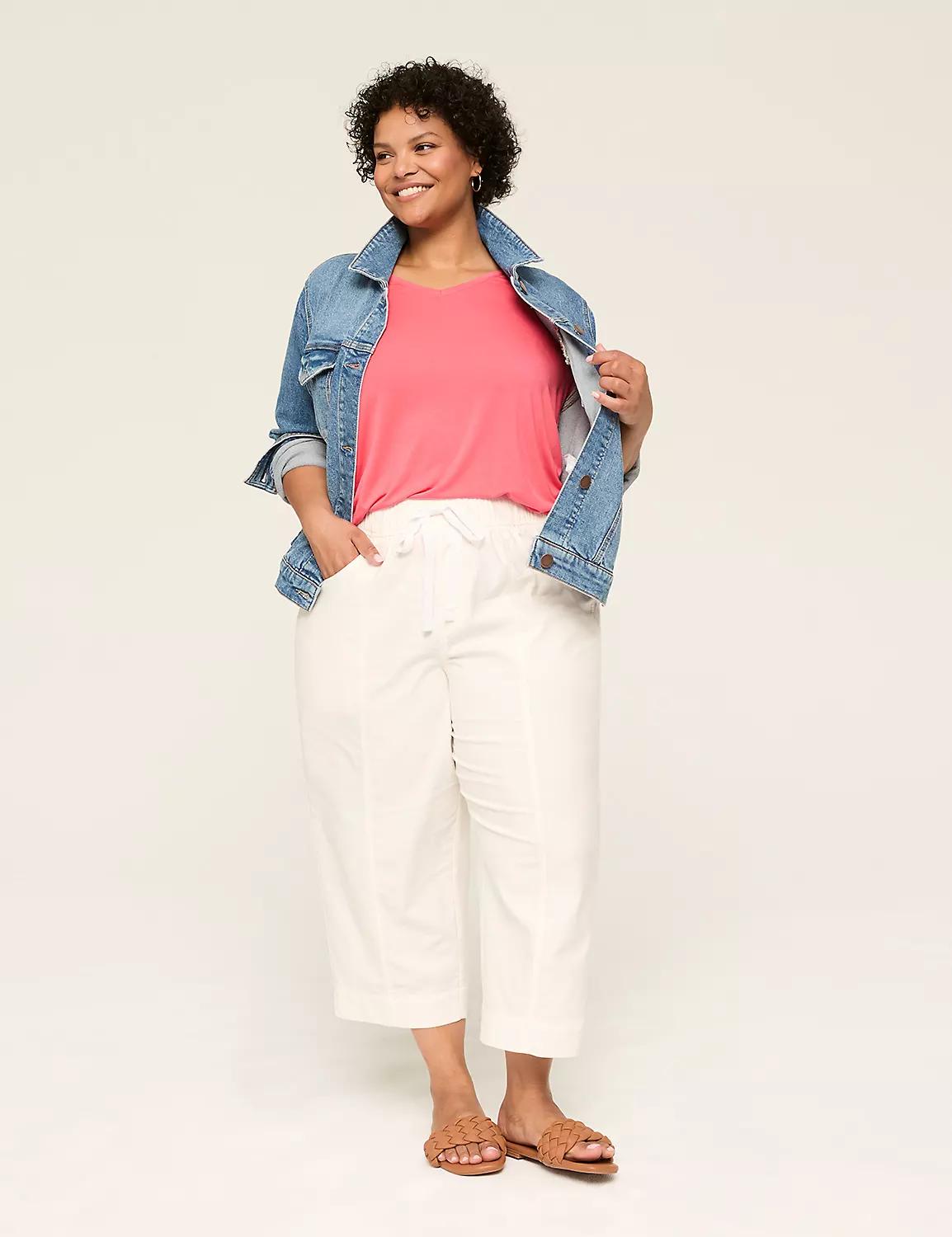 Perfect Sleeve V-Neck Curved-Hem Tee Product Image