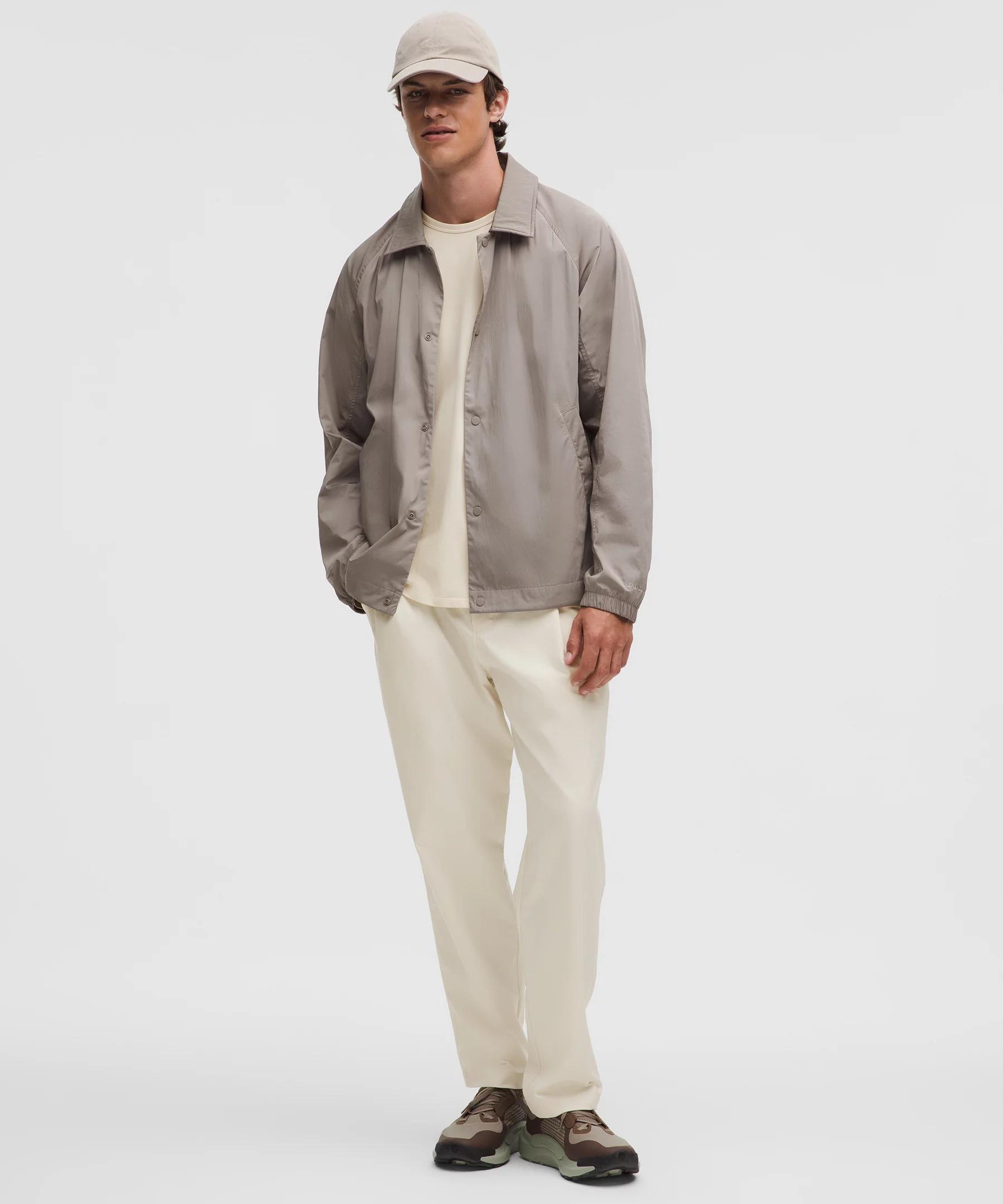 Woven Classic-Fit Pleated Trouser *Regular Product Image