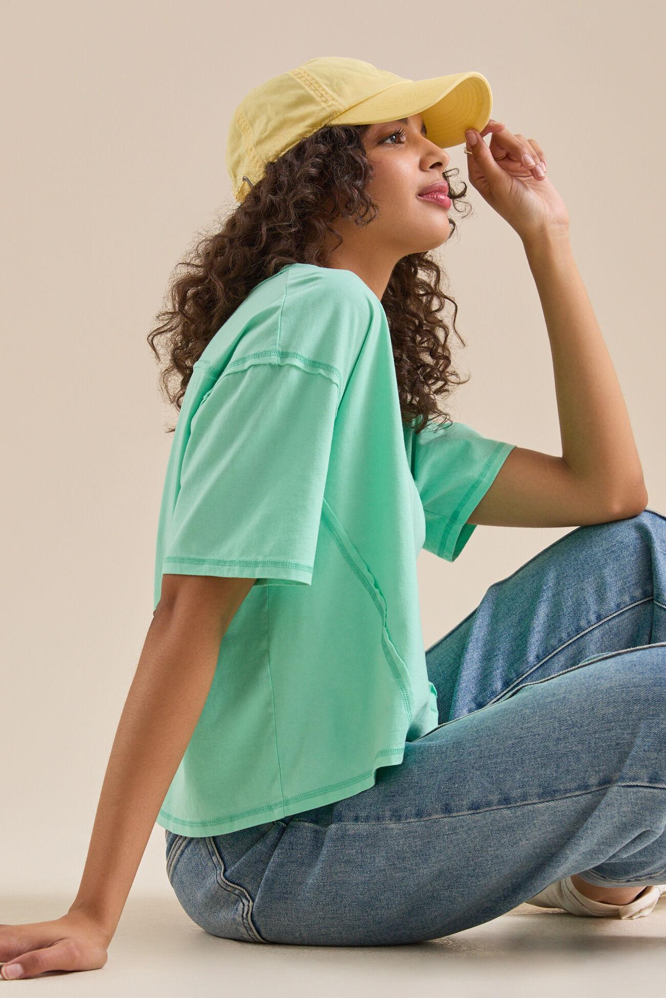 Annie Vneck Tee Product Image