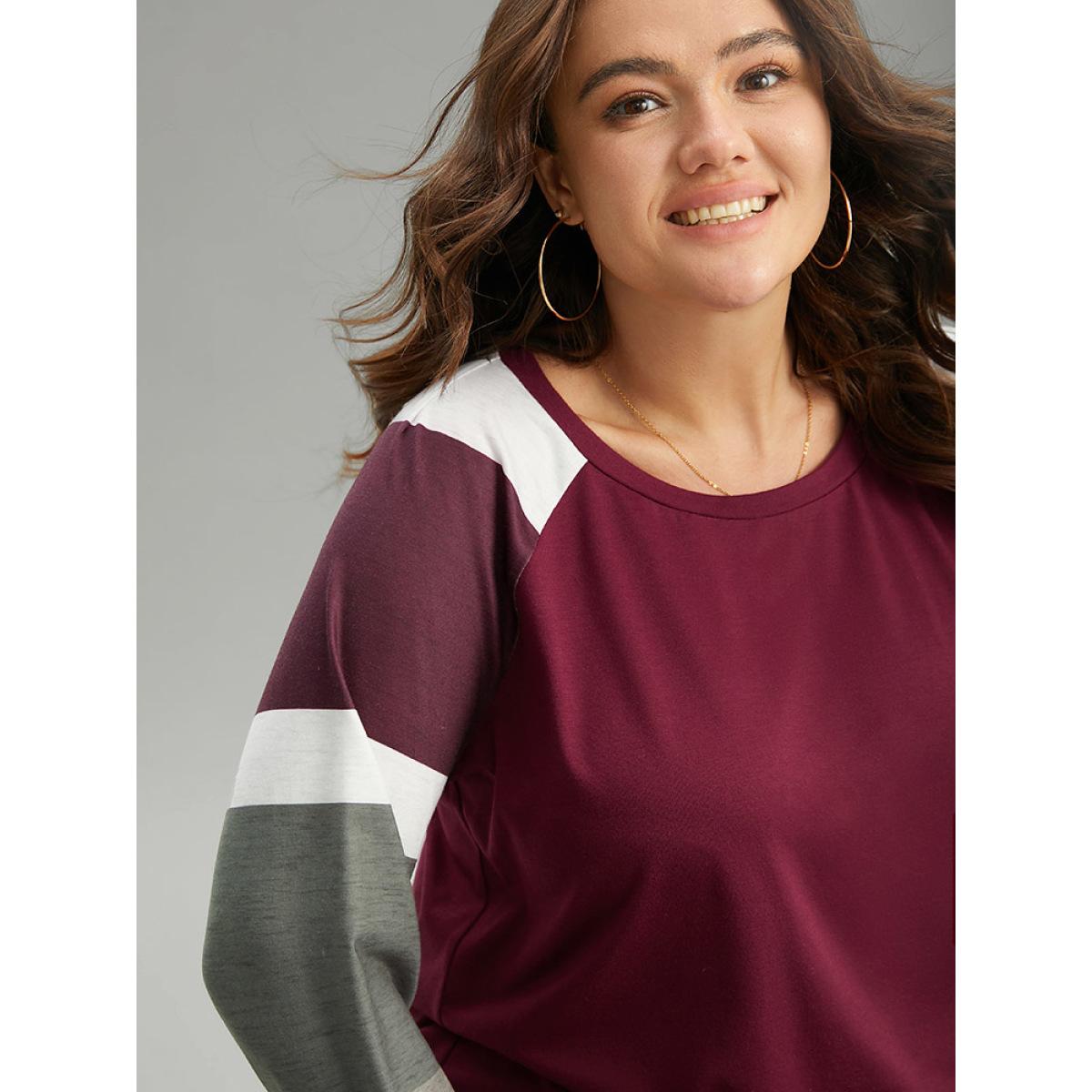 Plus Size Striped Contrast Patchwork Raglan Sleeve T-shirt Scarlet Women Casual Contrast Striped Round Neck Festival-Christmas T-shirts BloomChic 28/5X Product Image