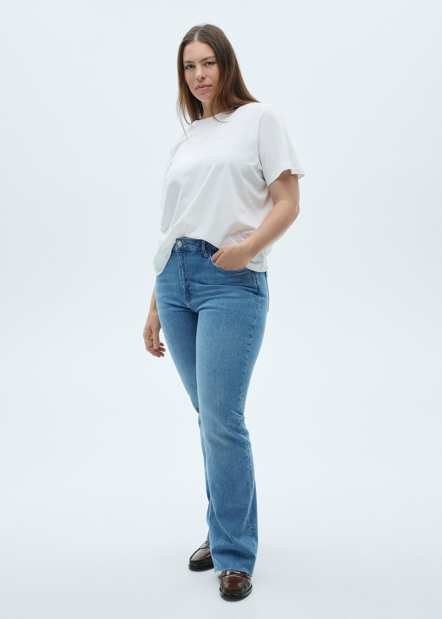 Fiona flared mid-rise jeans - Women | MANGO USA Product Image