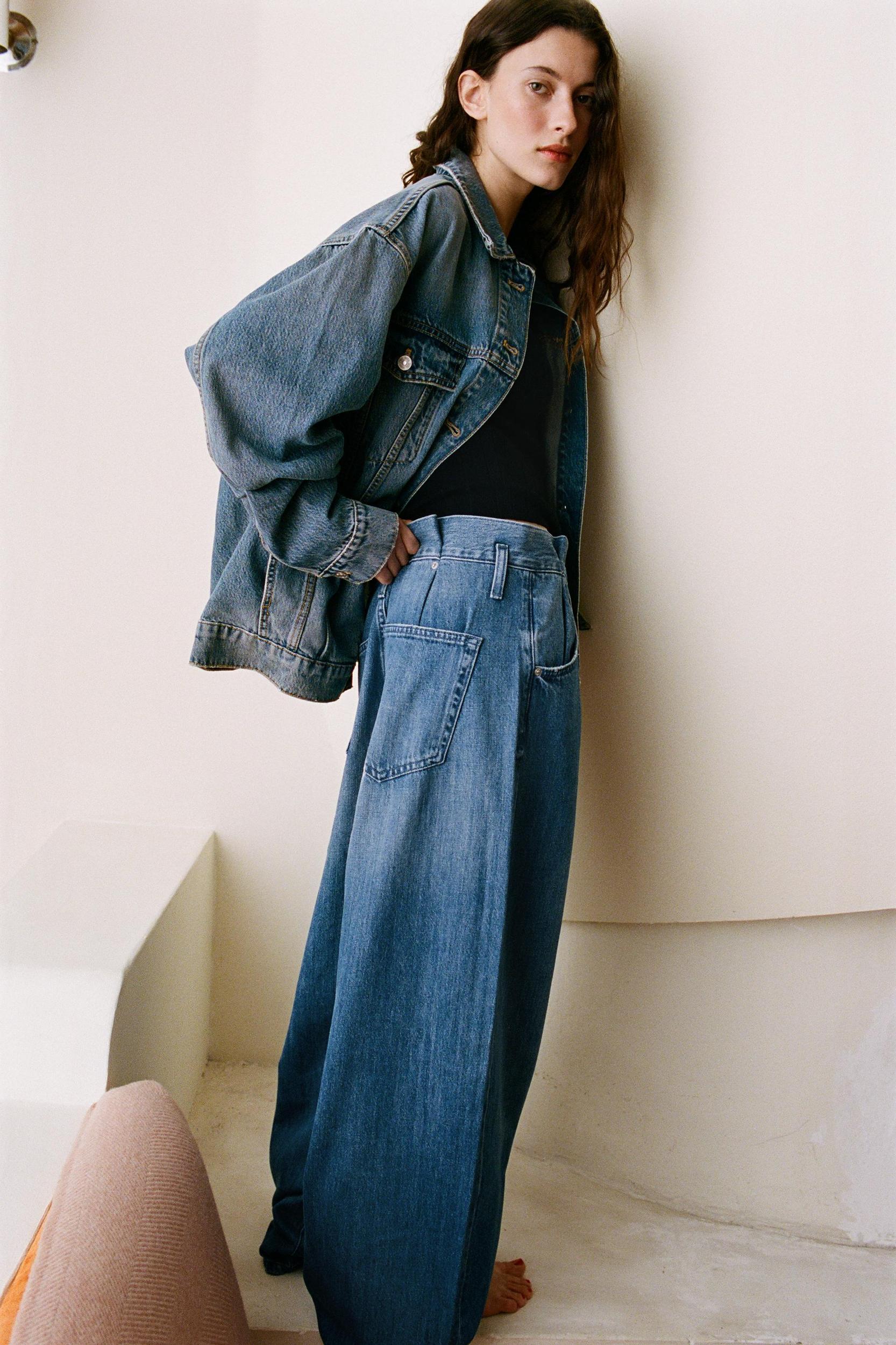 TRF PAPERBAG HIGH-WAISTED JEANS Product Image