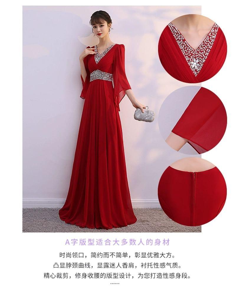 3/4-Sleeve V-Neck Lace Panel Maxi A-Line Dress Product Image