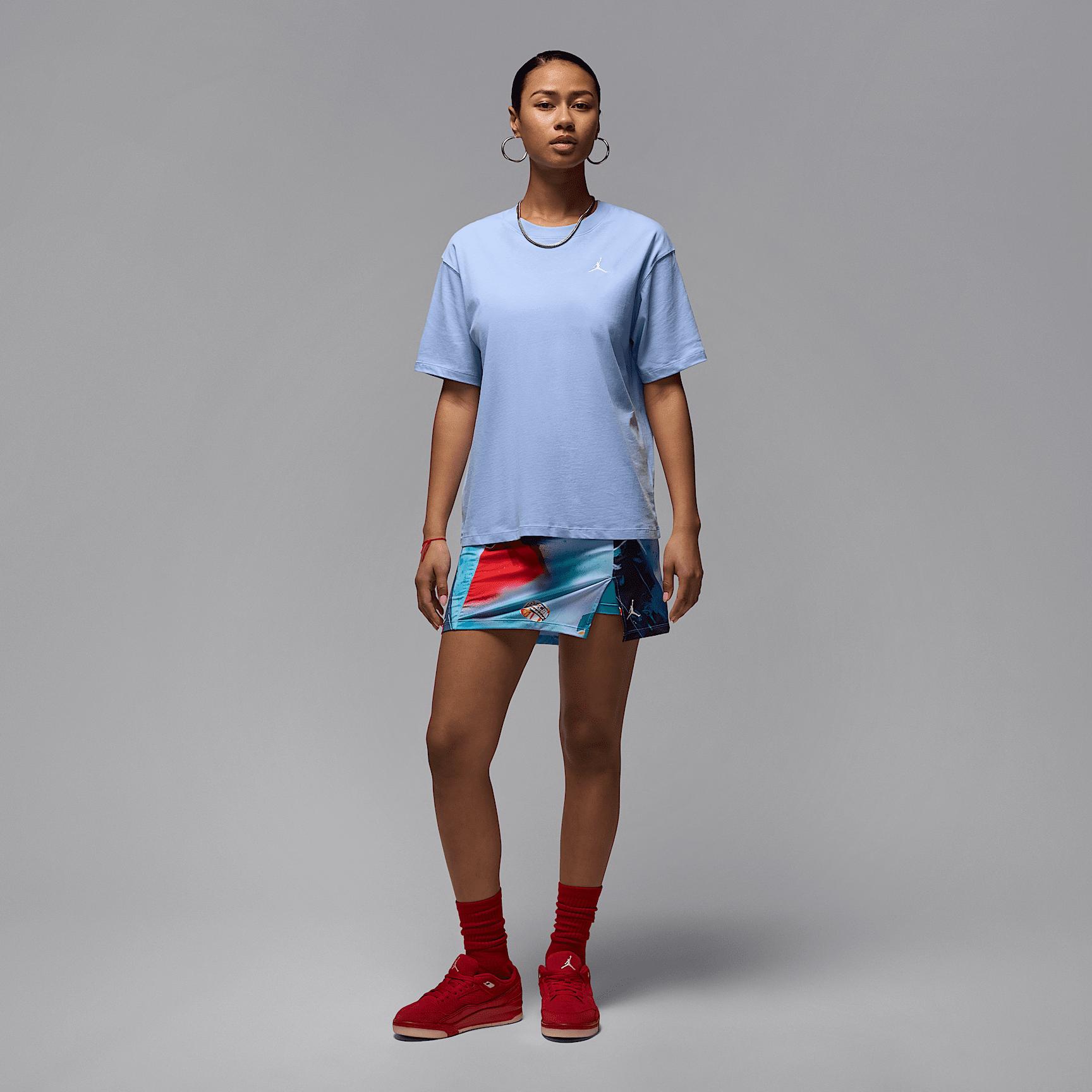 Womens Jordan Essentials Top | FN4500-450 Product Image
