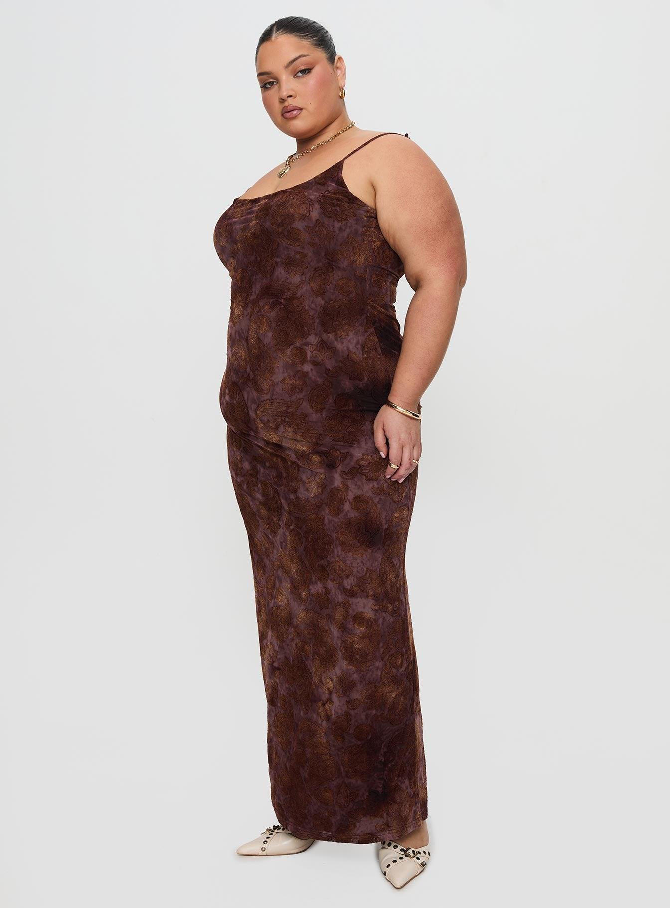 Knox Maxi Dress Chocolate Paisley Curve Product Image