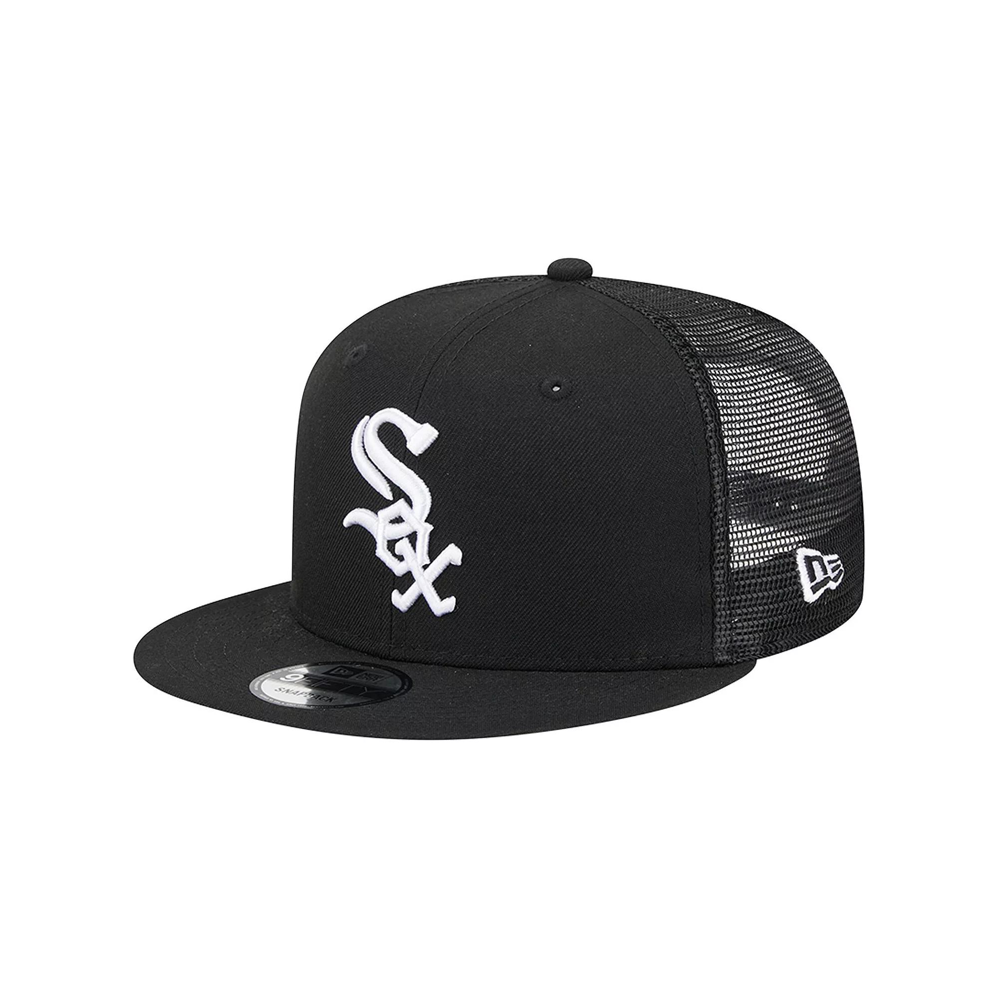 Men's New Era Black Chicago White Sox Team Color Trucker 9FIFTY Snapback Hat Product Image